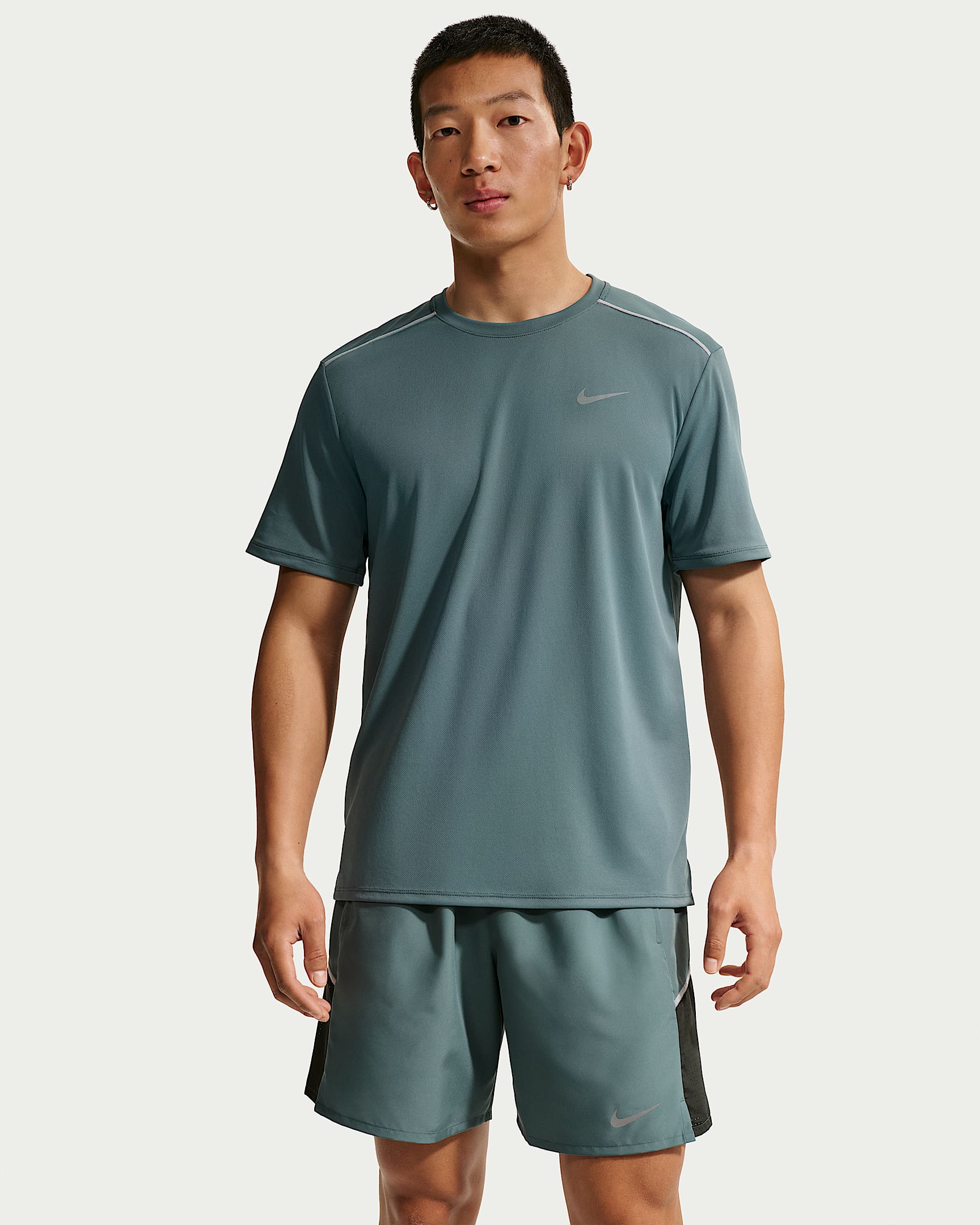 Nike Miler Dri-FIT 男子防晒速干短袖跑步上衣 - 矿物岩板蓝/黑云衫绿
