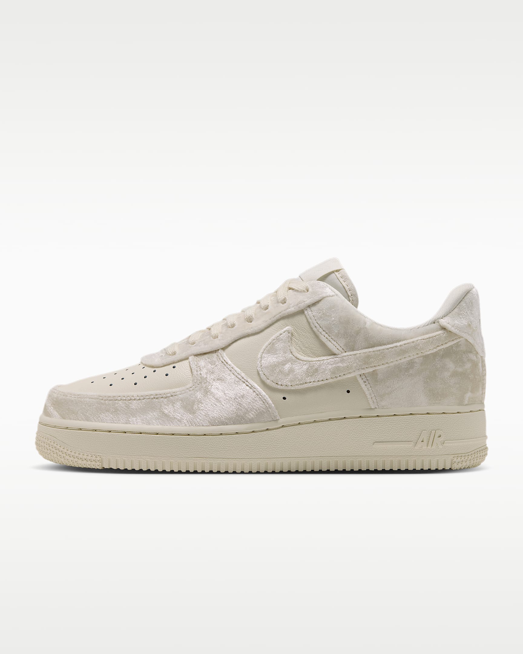 Nike Air Force 1 '07 SE Velvet 女子空军一号运动鞋 - 淡象牙白/金属银/淡象牙白