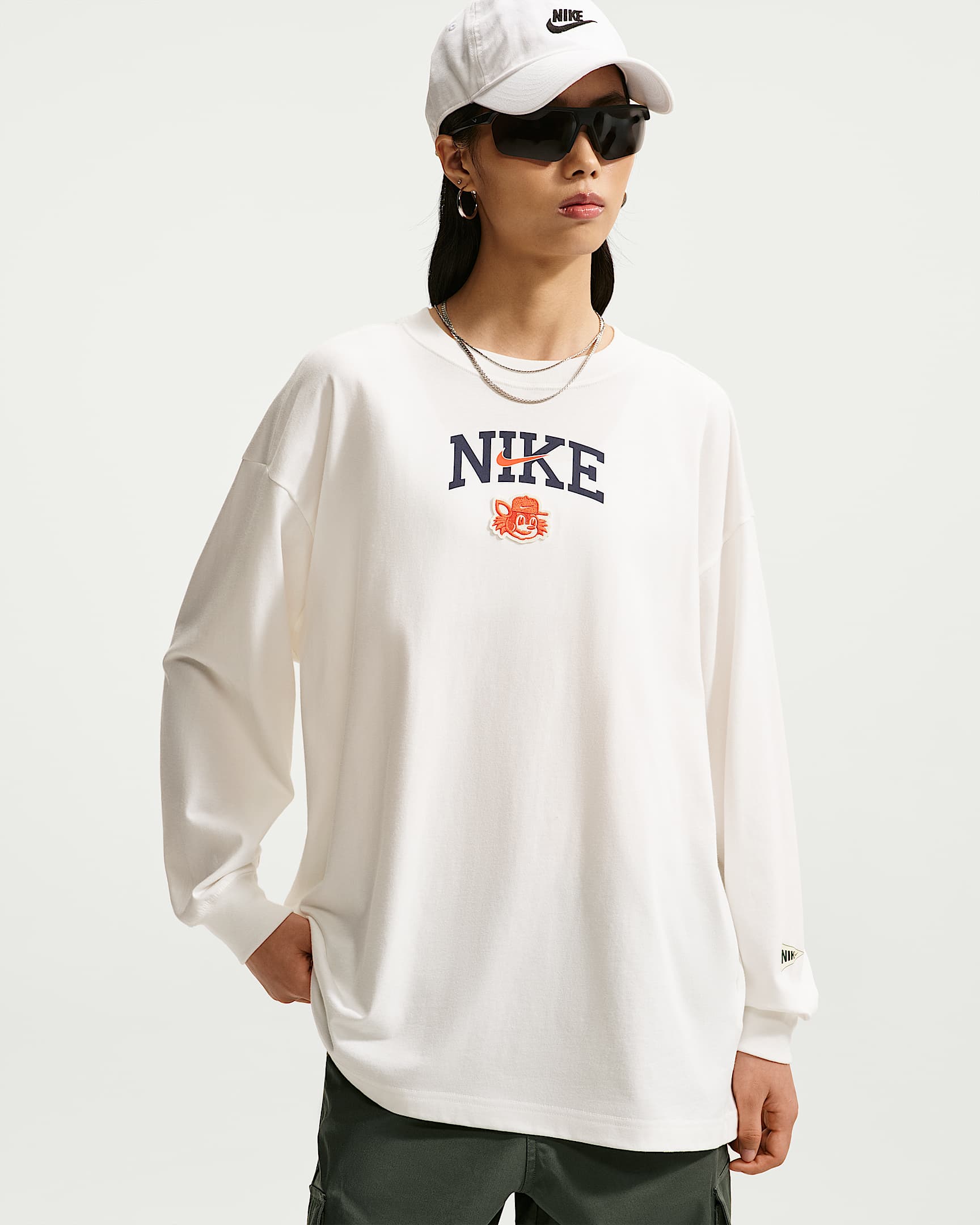 Nike Sportswear Classic 女子长袖T恤 - 帆白