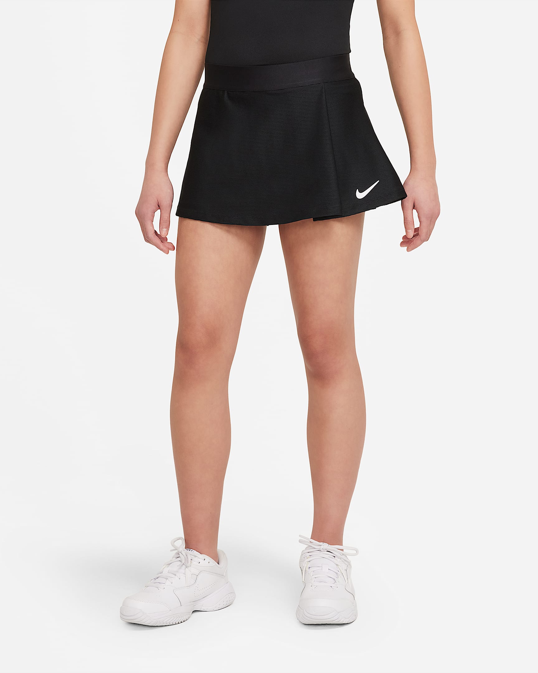 NikeCourt Dri-FIT Victory 大童(女孩)速干网球半身裙 - 黑/白色