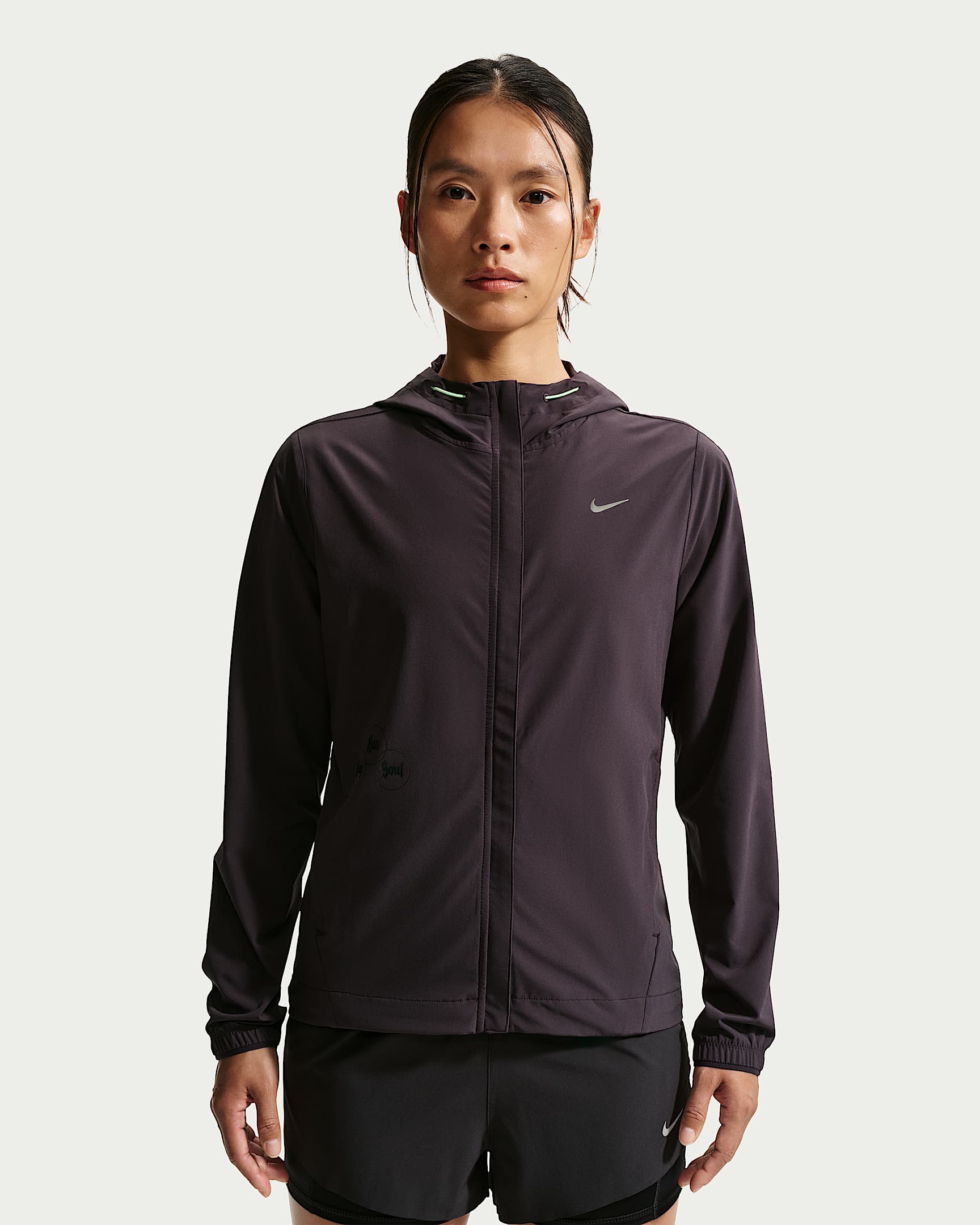 Nike Swift 女子可收纳跑步夹克 - 暗调勃艮第酒红