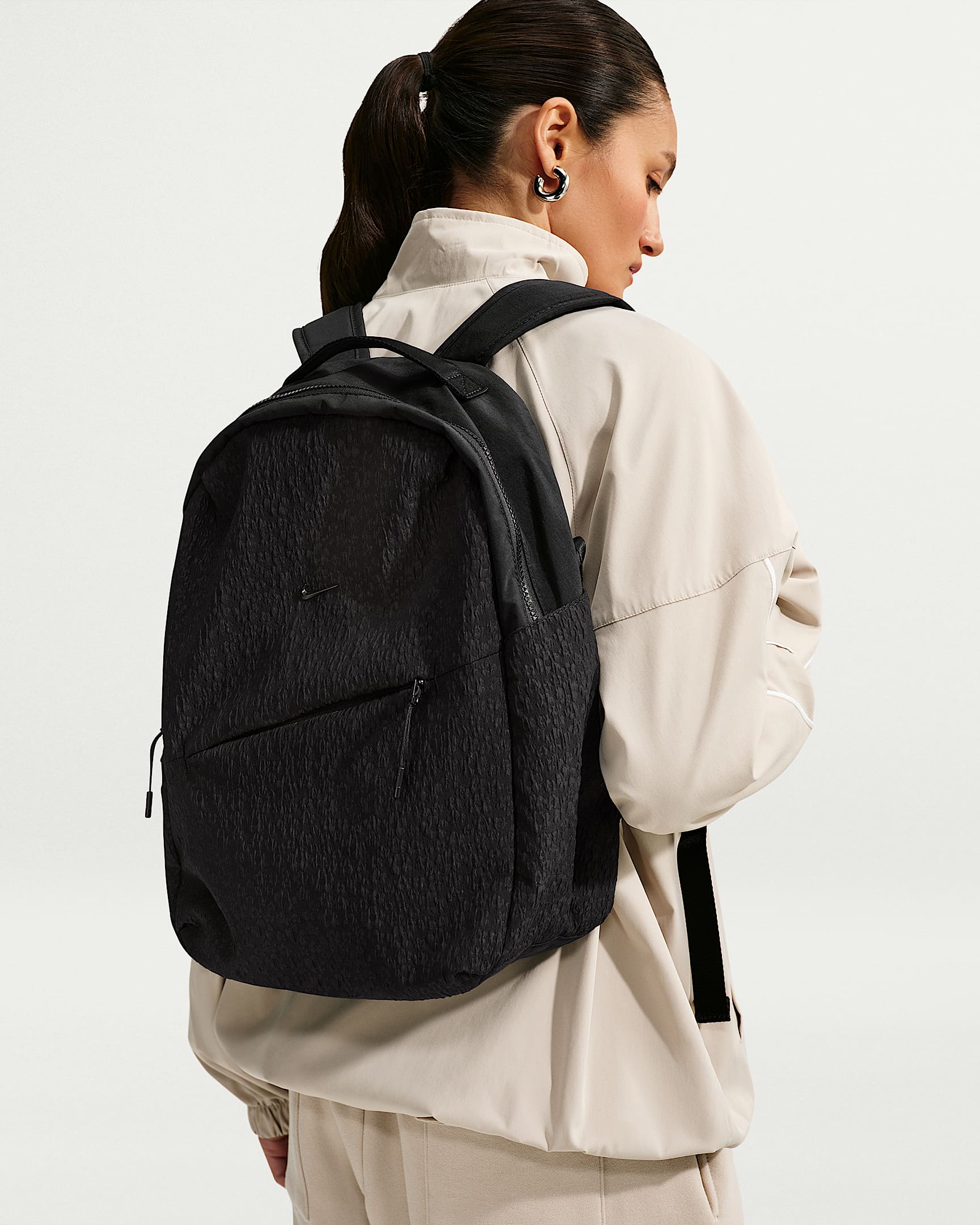 Nike Aura 双肩包 - 黑/黑/Sm Black Elctrdep