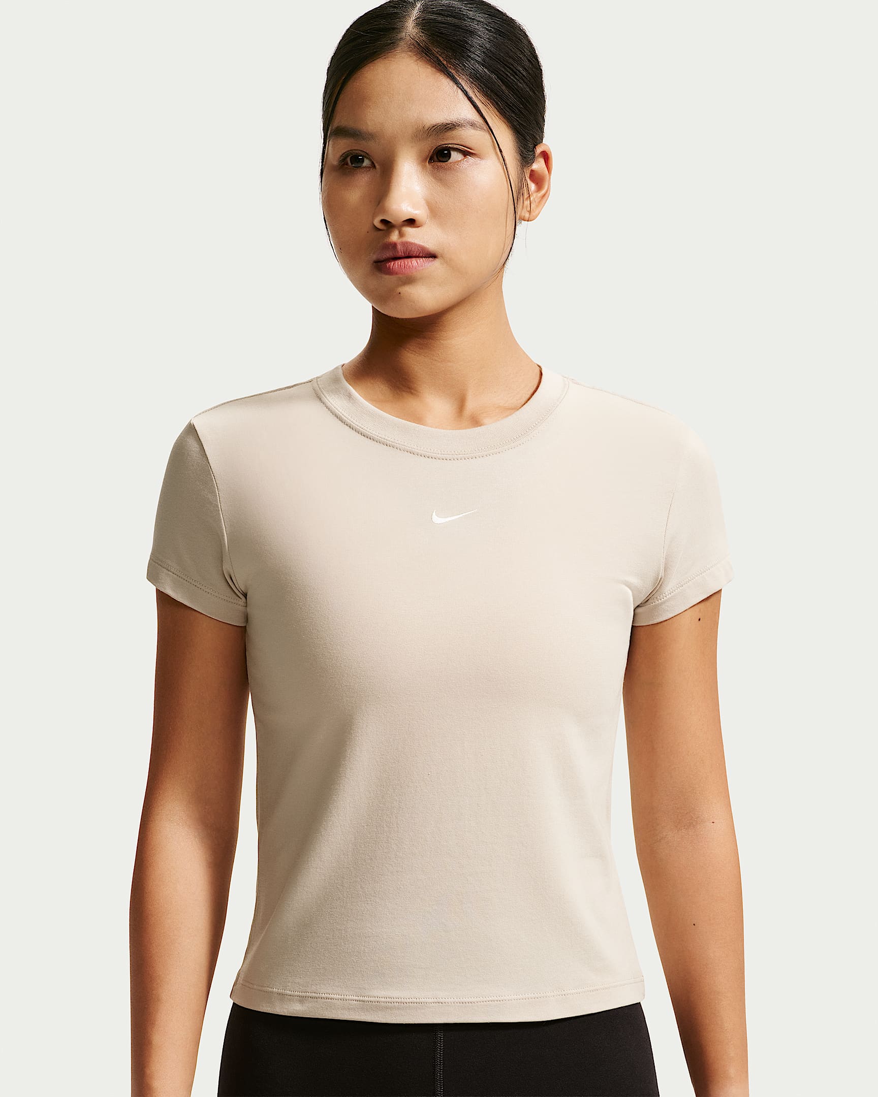 Nike Sportswear Chill Knit 女子短袖T恤 - 奶白 II/帆白