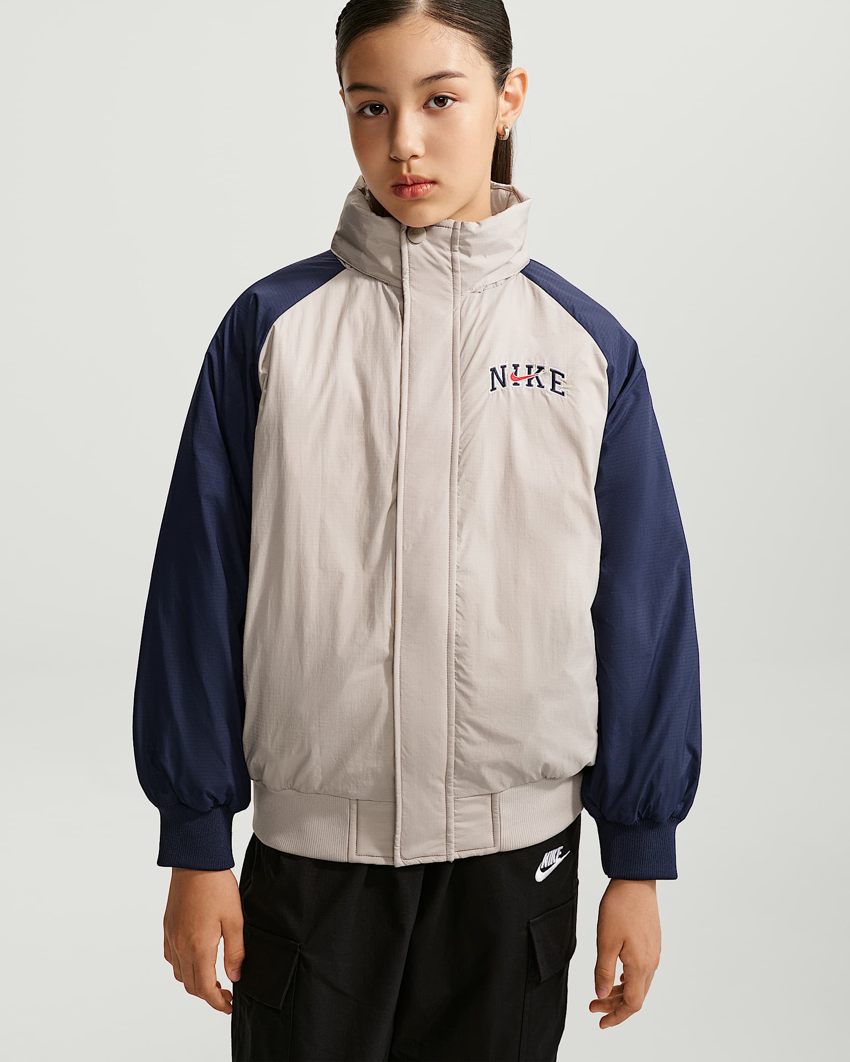 Nike 大童羽绒复古夹克 - 温和冷月光