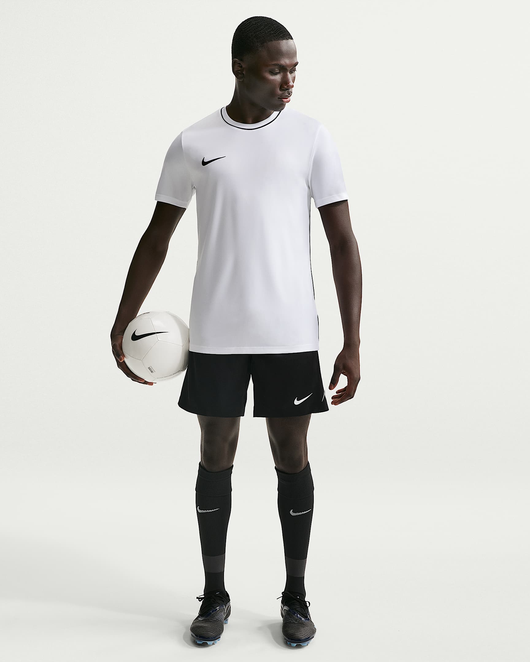 Nike Strike Dri-FIT 男子速干足球短裤 - 黑/白色/白色/白色