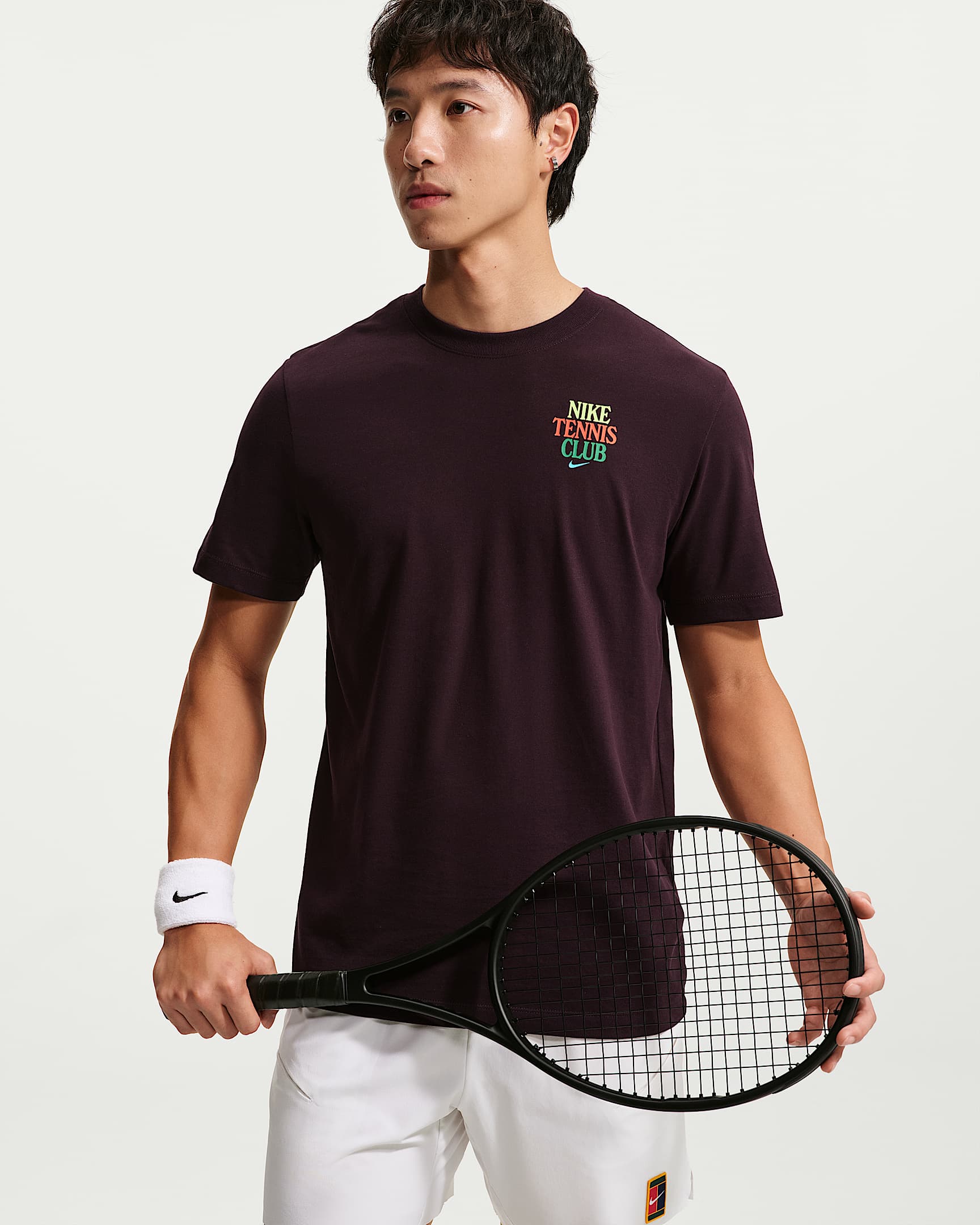 NikeCourt Dri-FIT 速干科技男子短袖网球T恤 - 暗调勃艮第酒红