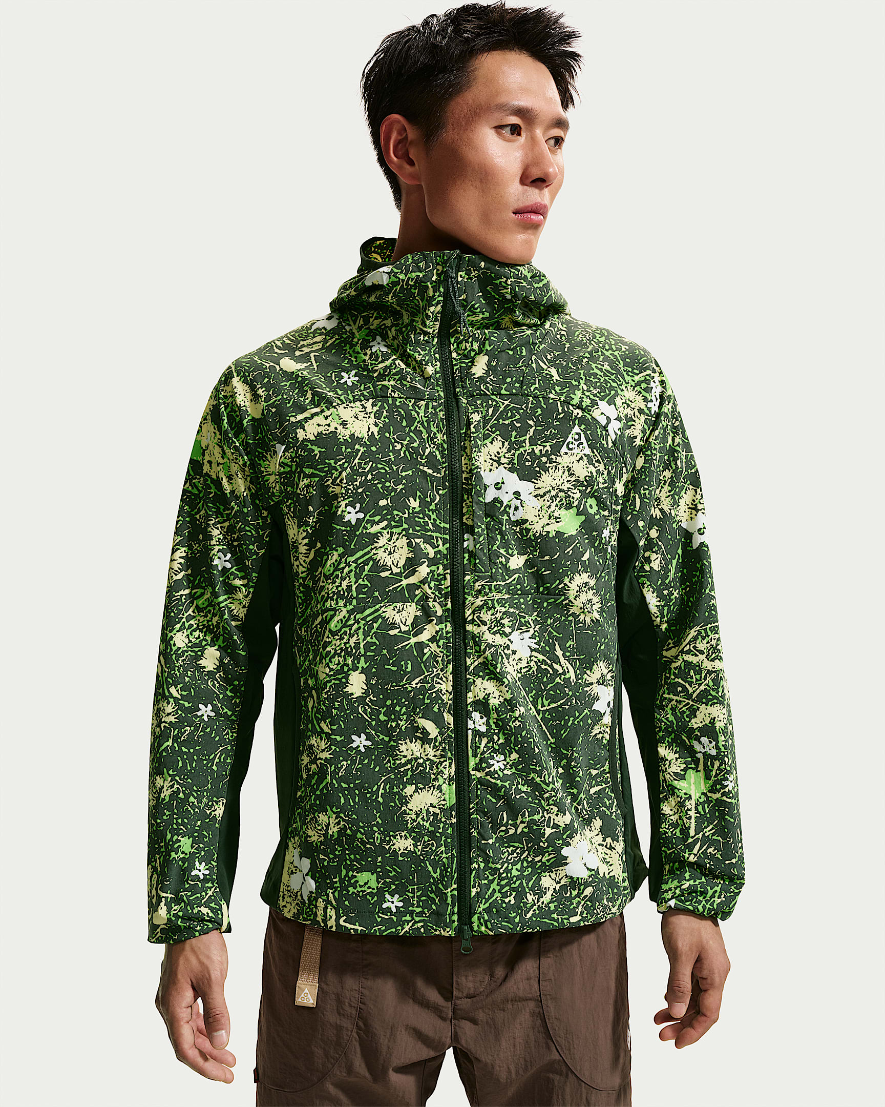 Nike ACG "Five Towers" 男子速干夹克防晒衣 - 黑云衫绿/黑云衫绿/活力绿黄/山峰白