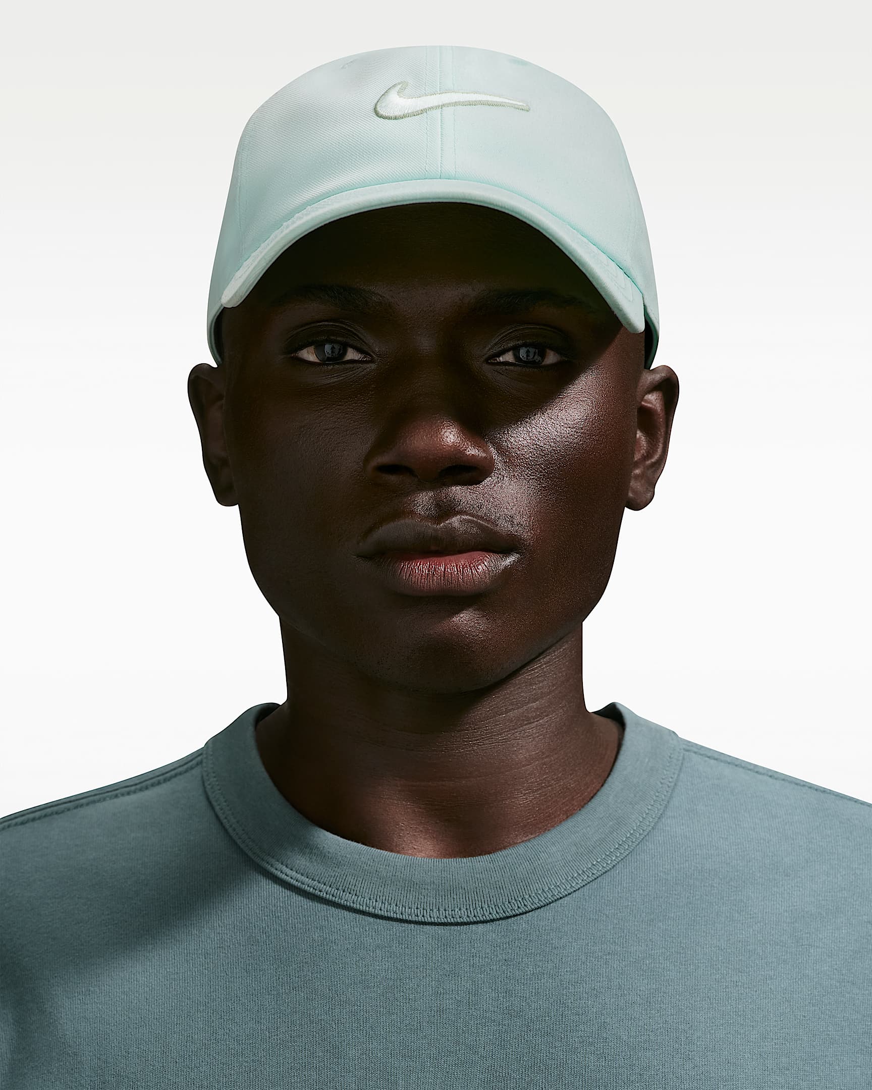 Nike Club 软顶耐克勾运动帽 - 微绿/温和灰绿