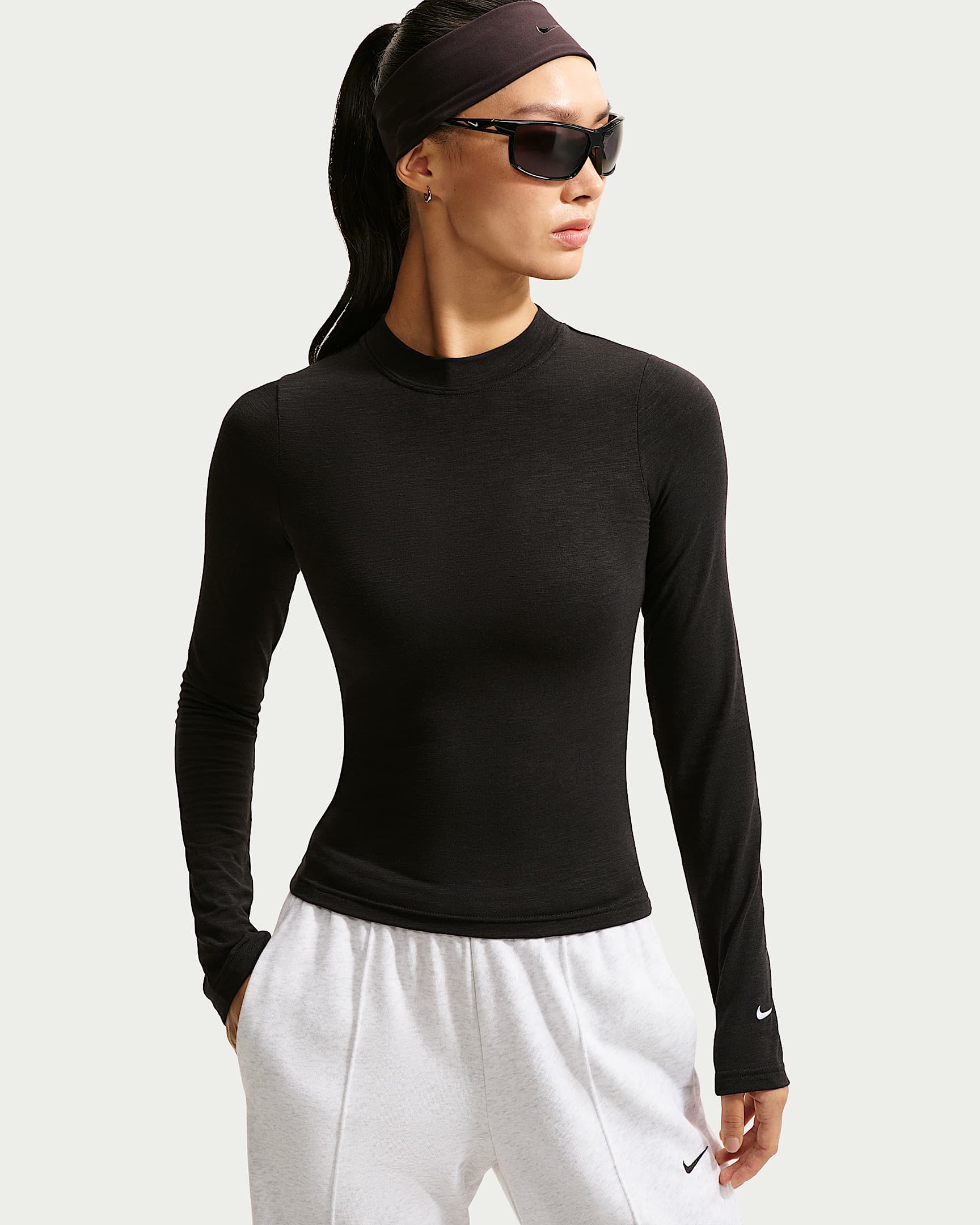 Nike Sportswear Chill Knit 女子紧身长袖上衣 - 黑/白色