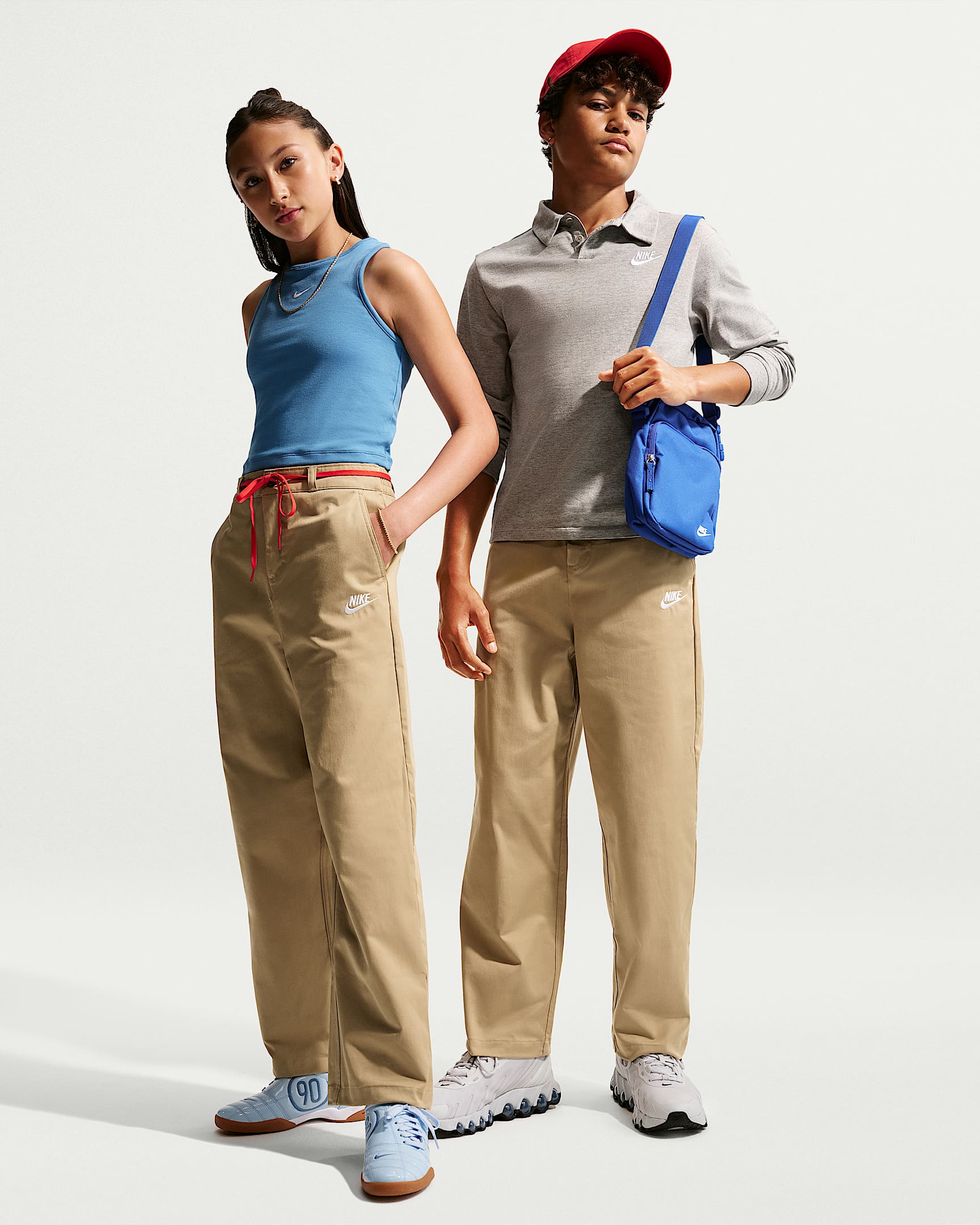 Nike Sportswear Club 大童梭织日常长裤 - 杏茶色/白色