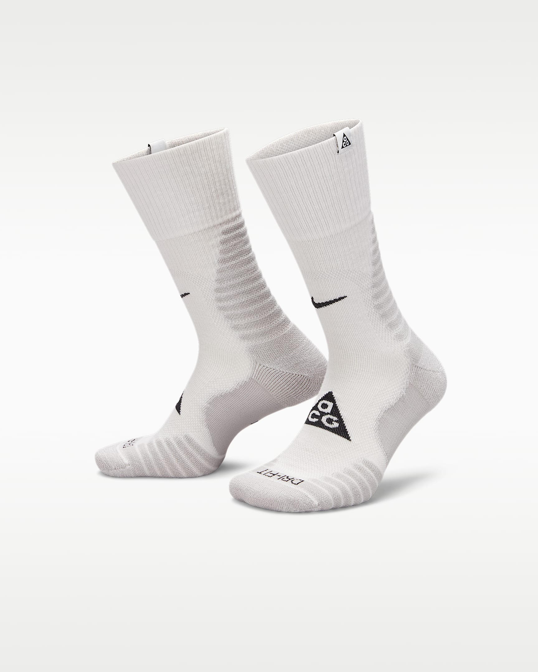 Nike ACG 户外舒适速干中筒运动袜（1 双） - 山峰白/浅烟灰