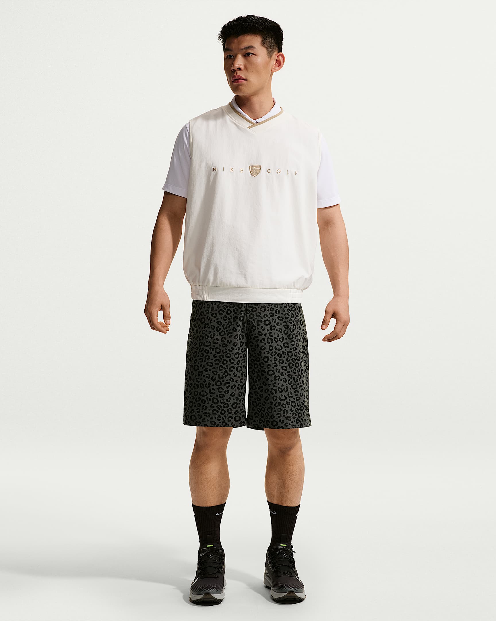 Nike Fairway Fresh Dri-FIT 男子速干高尔夫短裤 - 煤黑/黑/黑