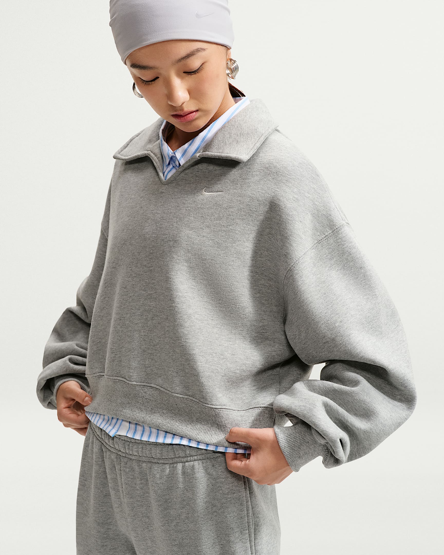 Nike Studio Fleece Medium Weight 耐克廓系卫衣系列女子 Oversize 风中克重加绒短款翻领上衣 - 调色暗灰/帆白