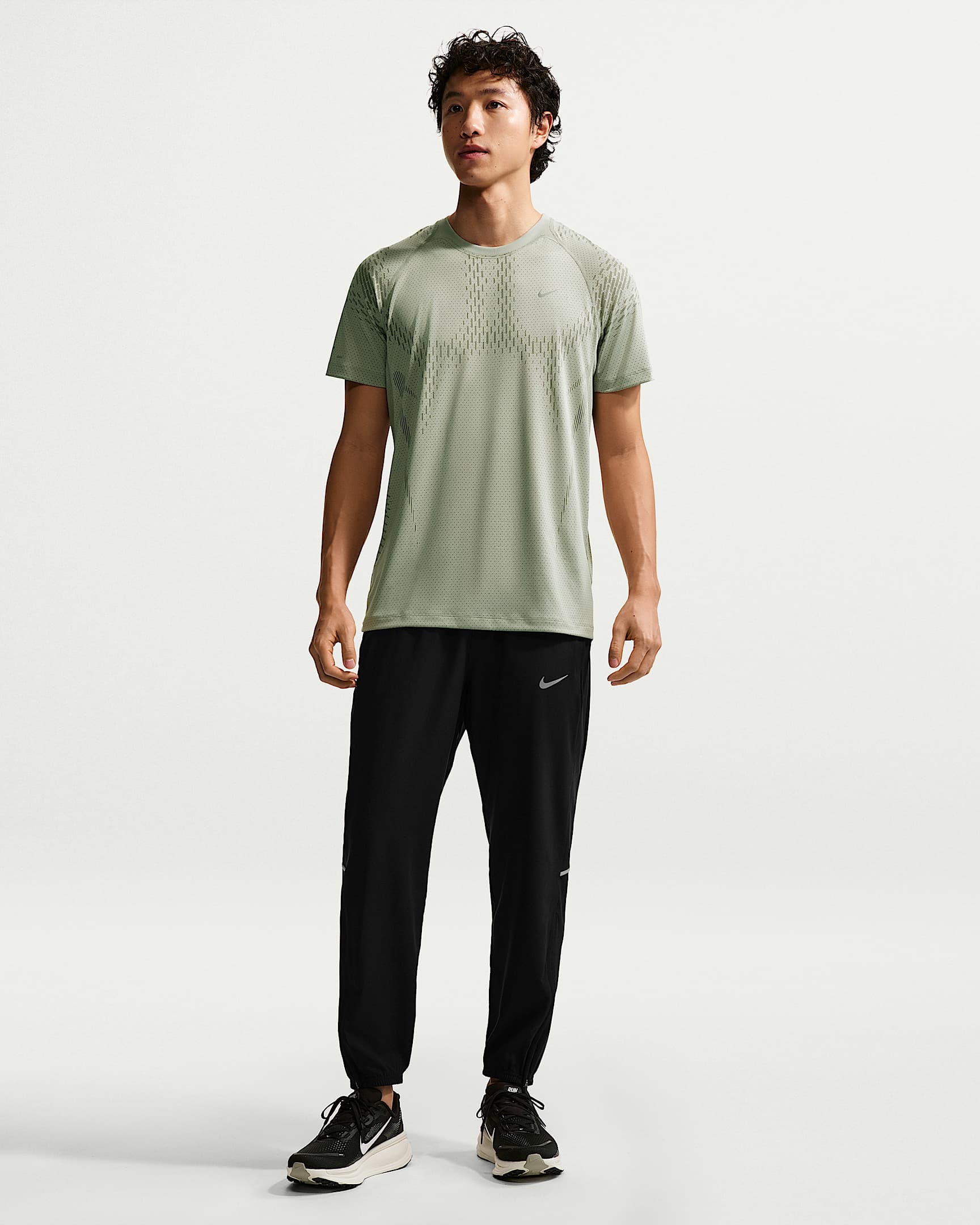 Nike Miler Dri-FIT 男子速干梭织跑步长裤 - 黑/黑