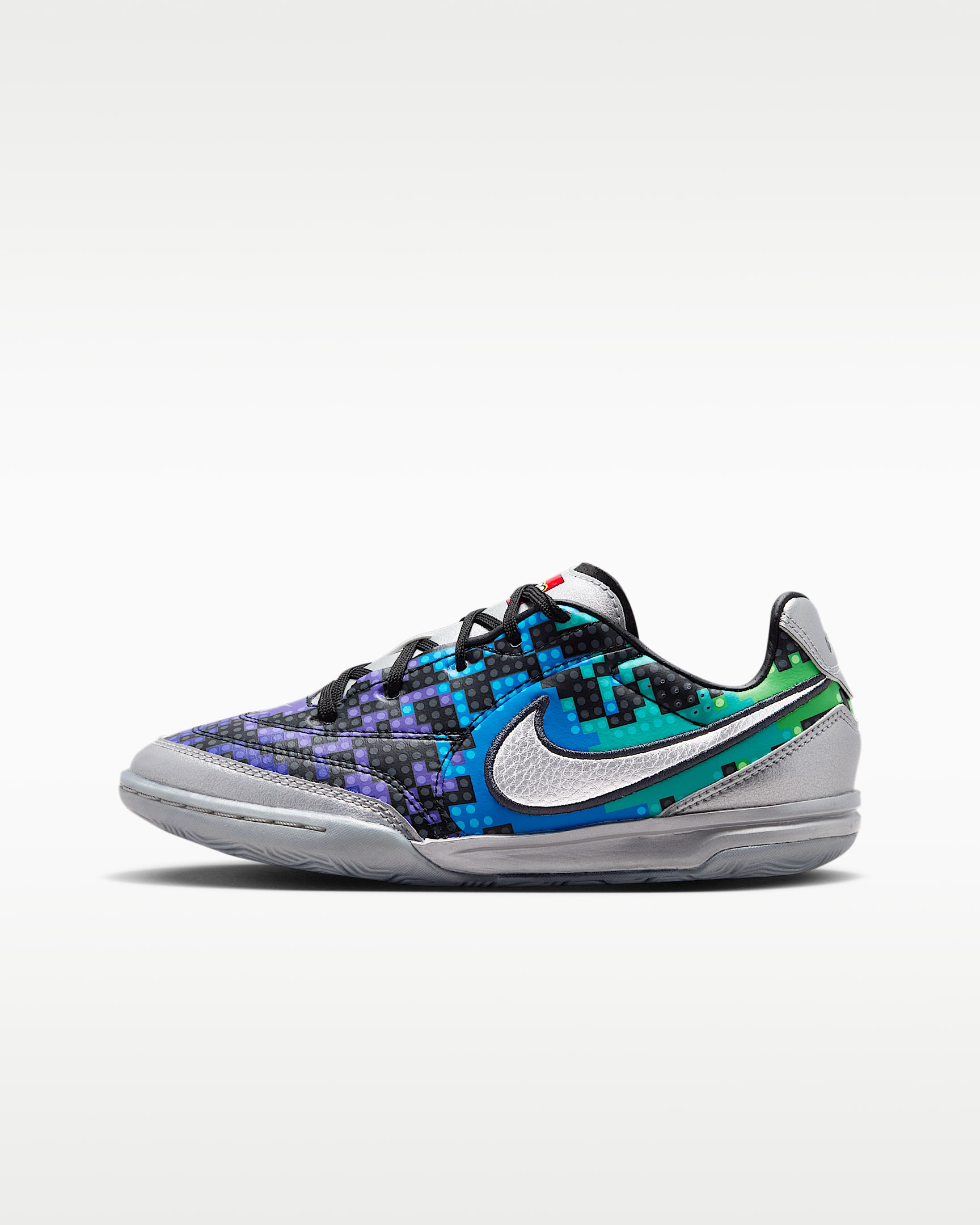 Nike Jr. Streetgato x LEGO® Collection 大童低帮足球鞋 - 金属银/冲击绿/黑/白色