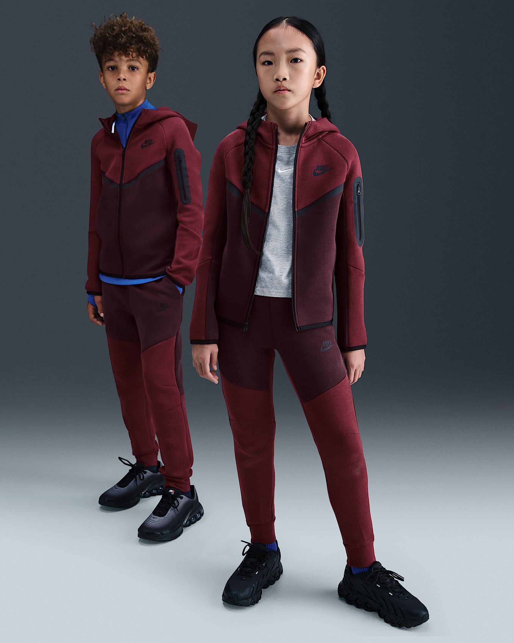Nike Sportswear Tech Fleece 大童长裤 - 鲜亮勃艮第酒红/暗队红/黑/黑