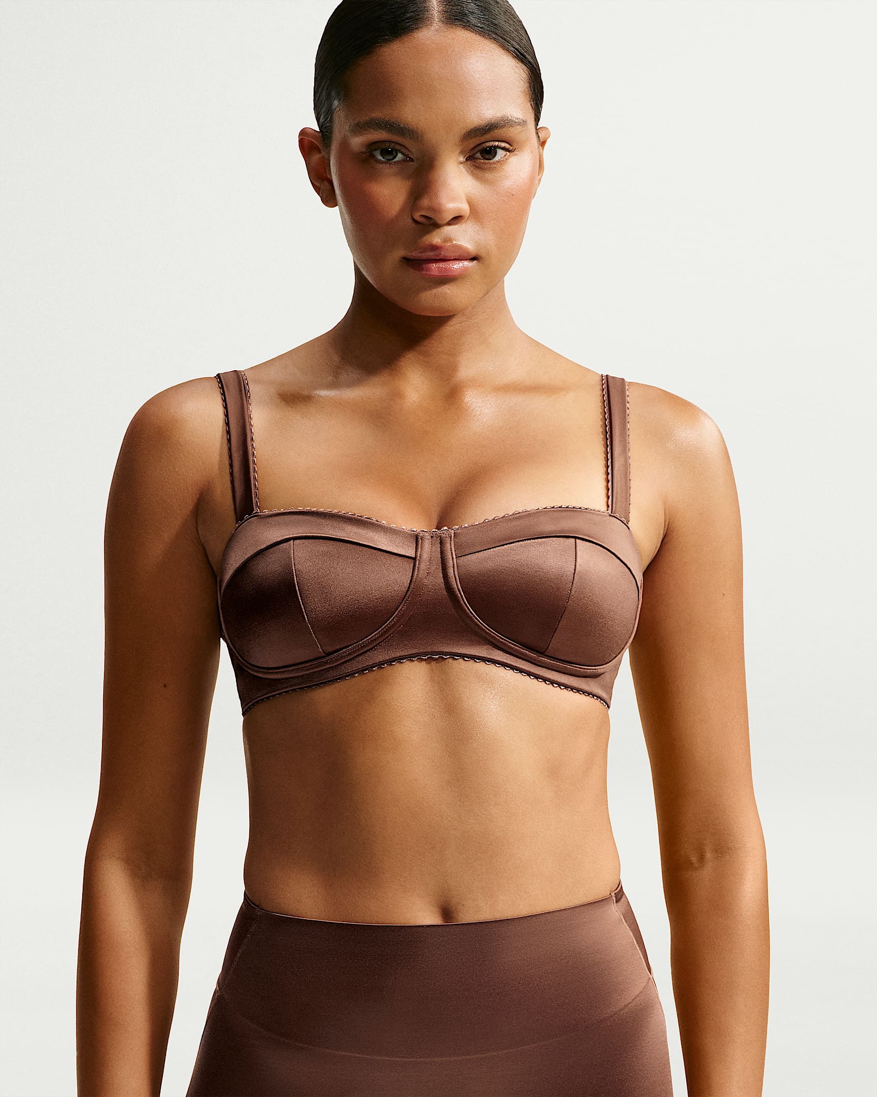 NikeSKIMS Satin Shine 女子速干衬垫饰边运动内衣 - NSKM Carob Brown