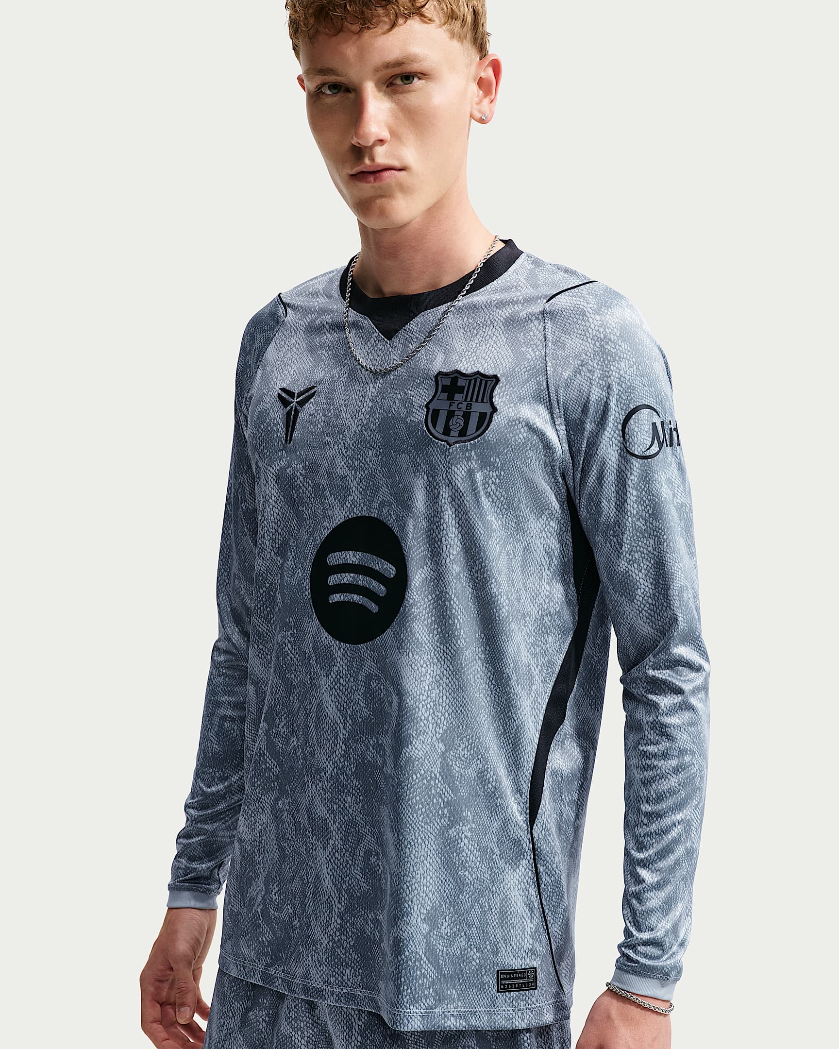 2026/27 赛季巴萨客场守门员球迷版 Kobe Dri-FIT 速干科技科比男子足球球衣 - 狼灰/狼灰/黑/黑