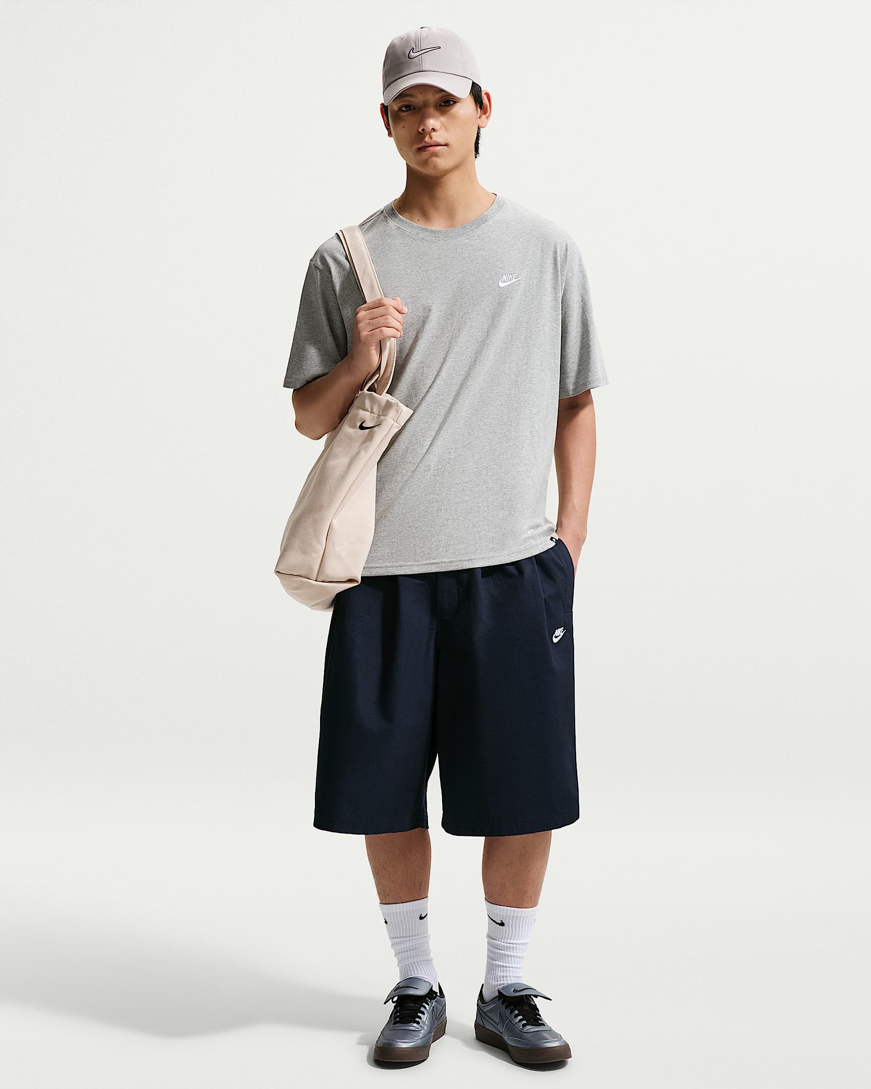 Nike Sportswear Club 男子直筒短裤 - 黑曜石色/白色
