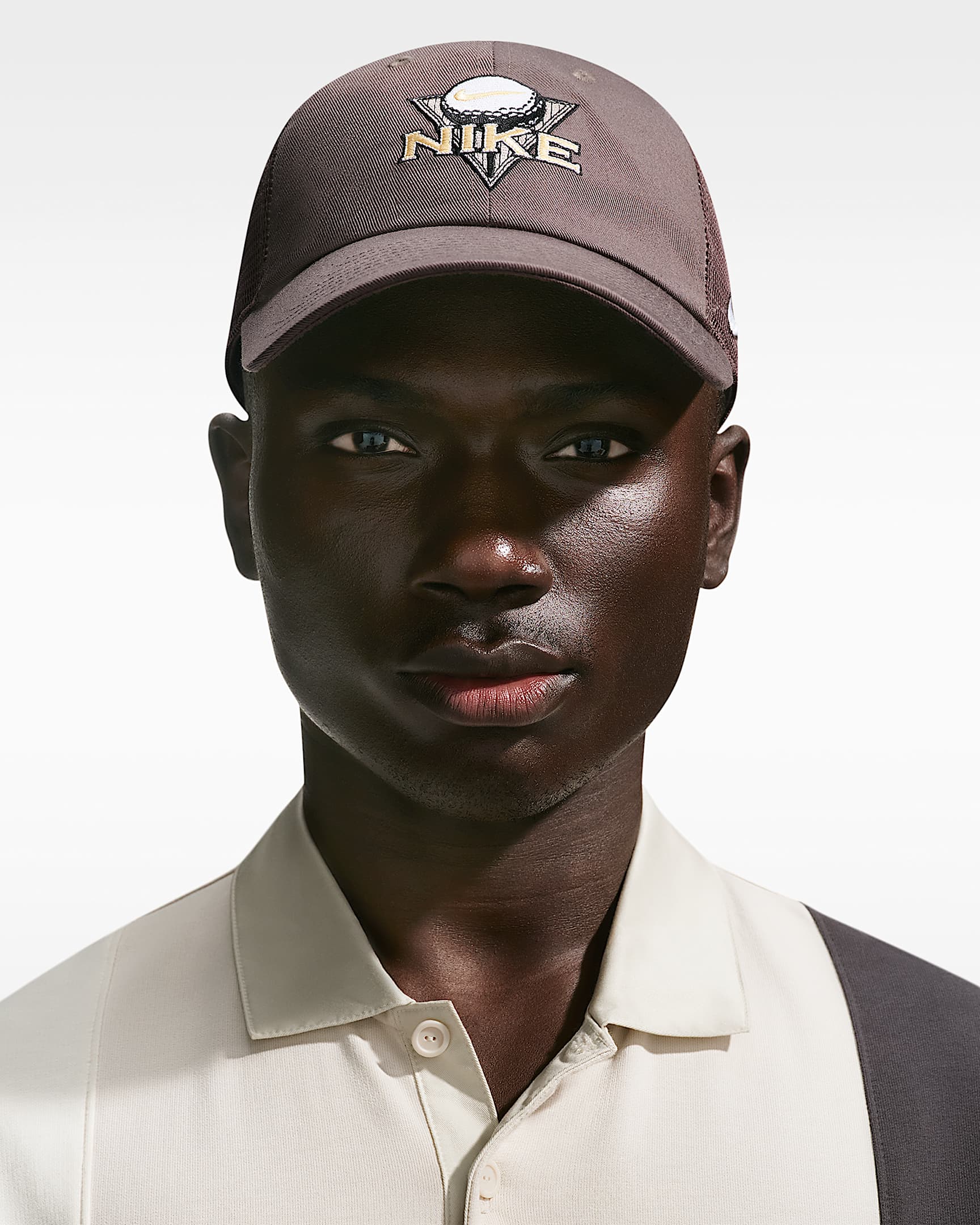 Nike Club 高尔夫卡车运动帽 - 矿石灰/典雅托帕石色