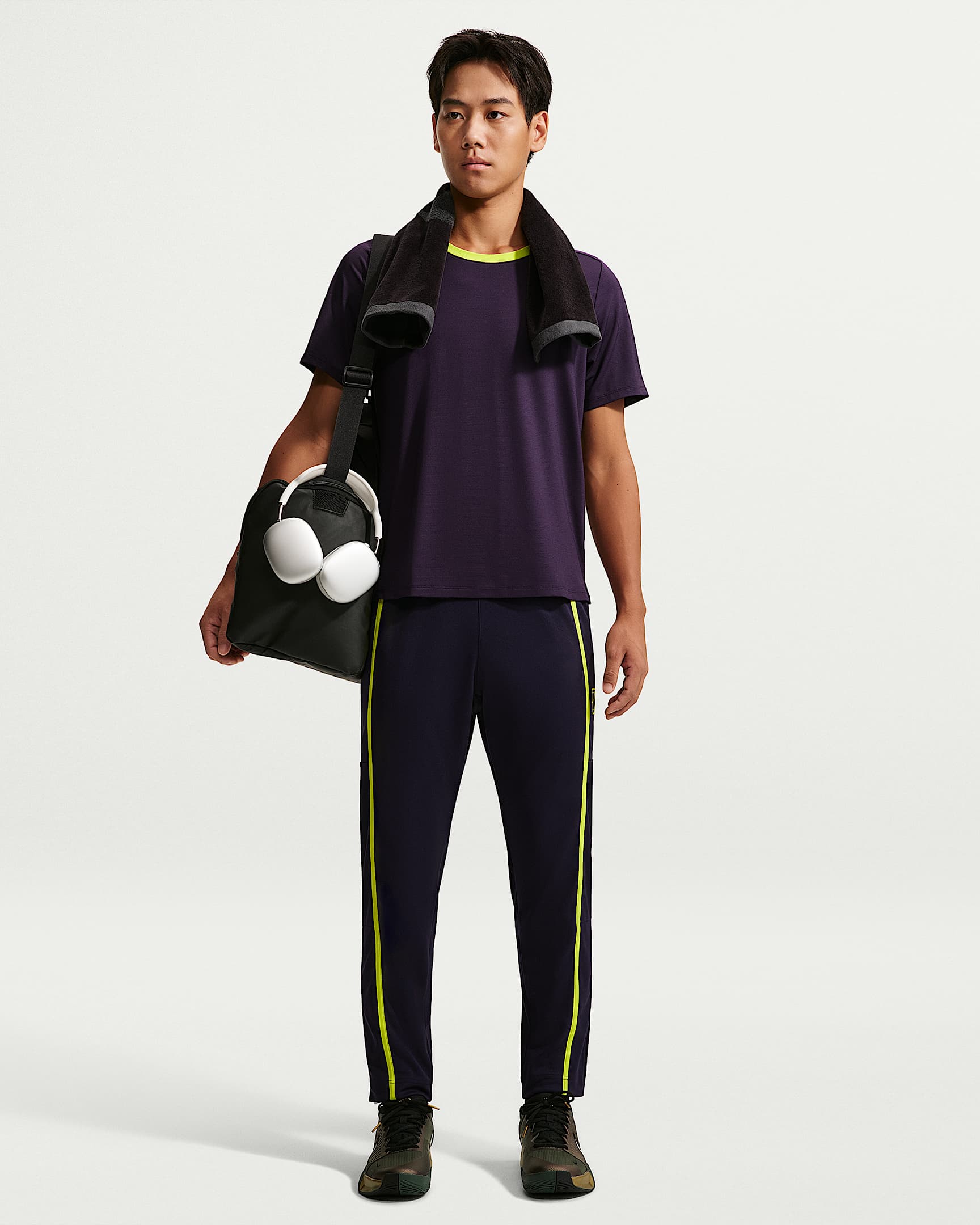 NikeCourt Heritage 男子薄绒网球长裤 - 王朝紫/亮眼柠檬黄