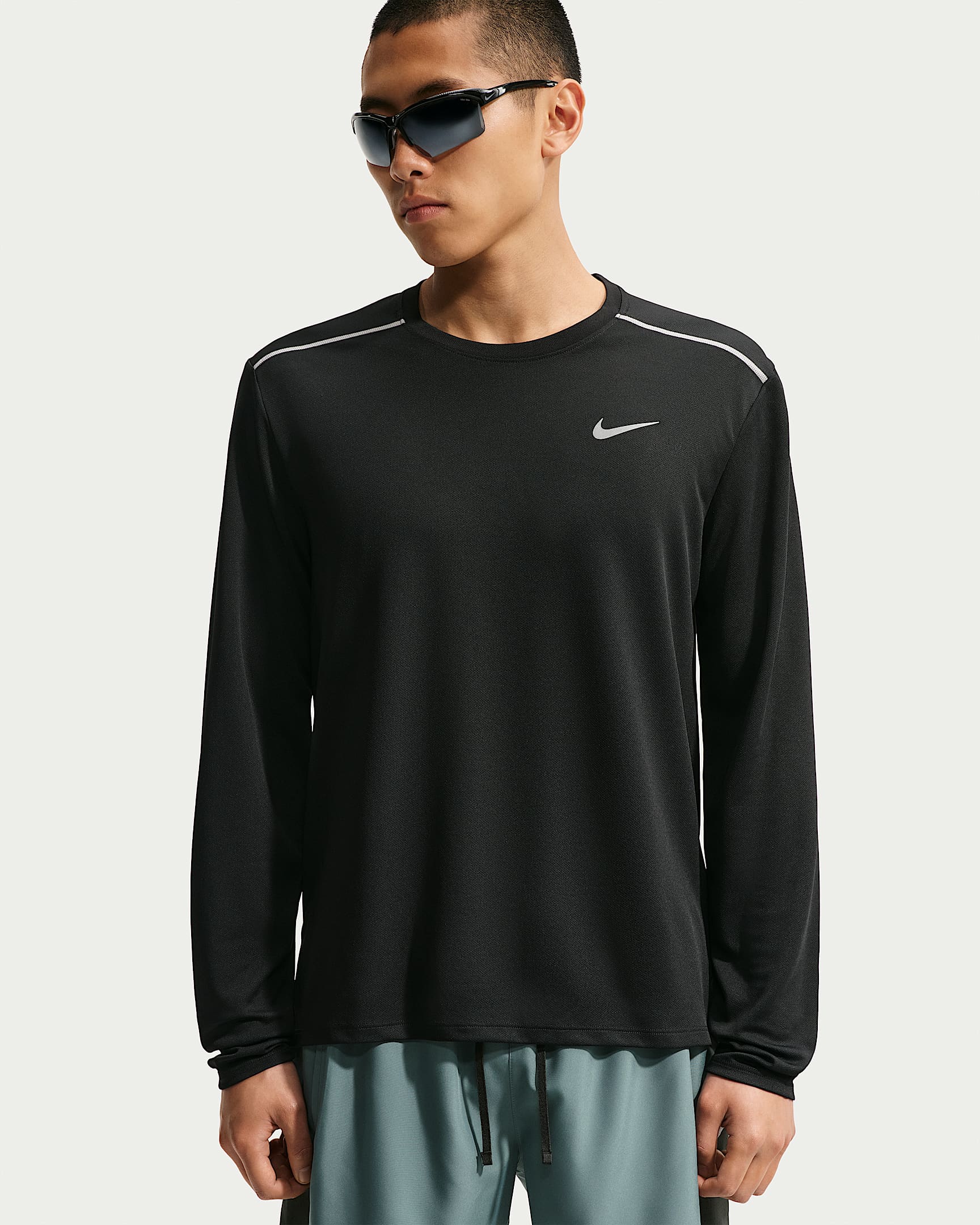 Nike Miler Dri-FIT 男子速干长袖跑步上衣 - 黑