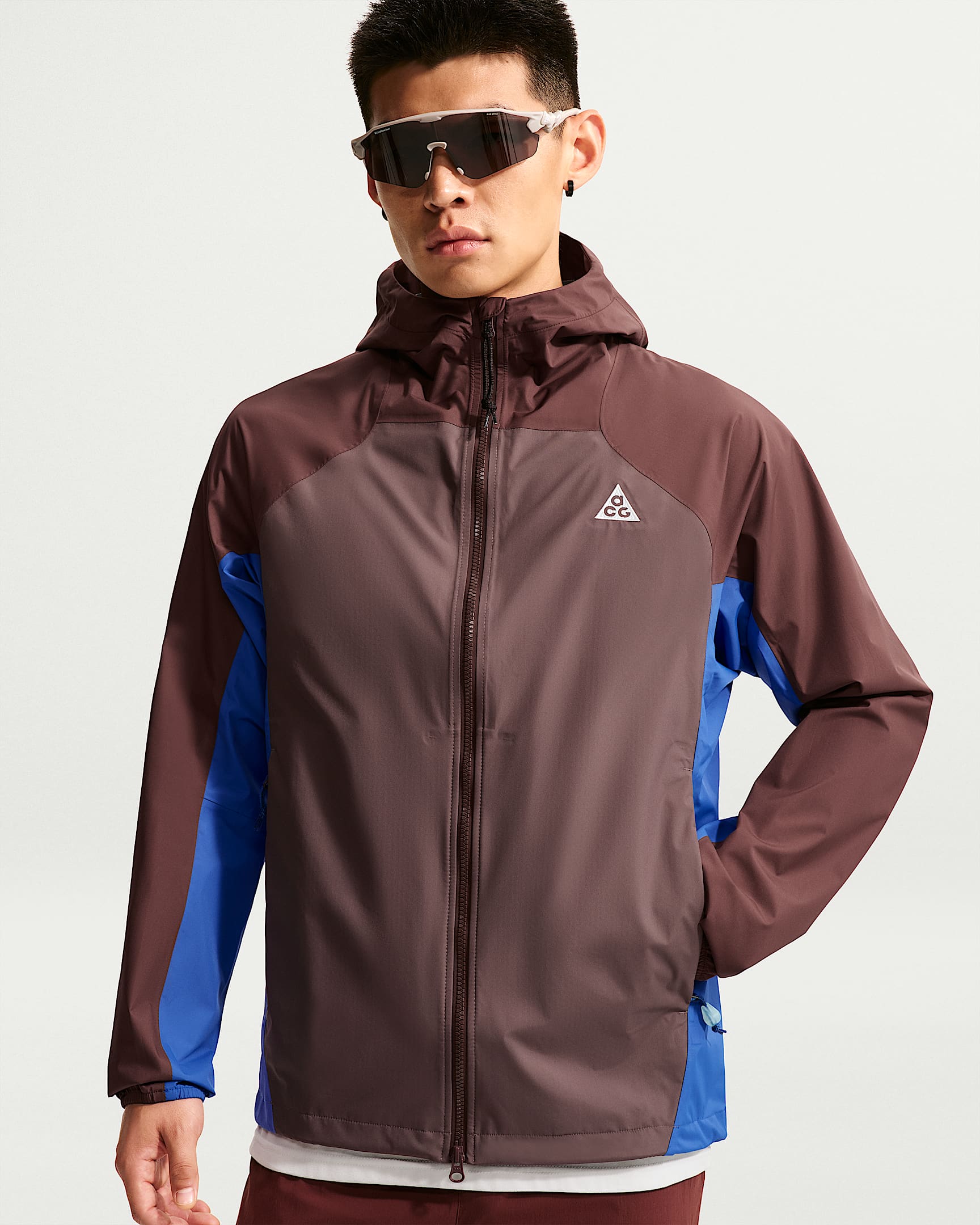 Nike ACG "Phantazma" Storm-FIT ADV 2.5L 男子防风防水夹克硬壳冲锋衣 - 神秘枣红/图腾黑紫/游戏宝蓝/山峰白