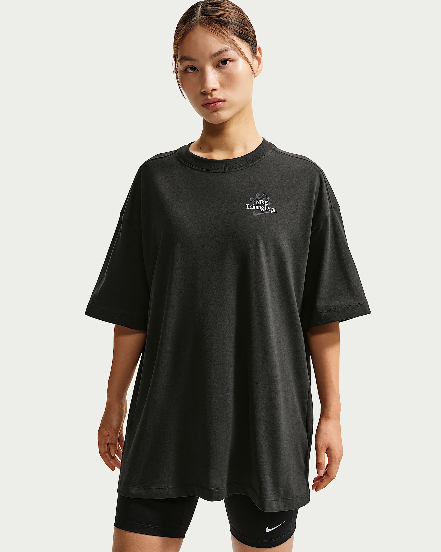 Nike Dri-FIT 女子 Oversize 风速干短袖T恤 - 黑