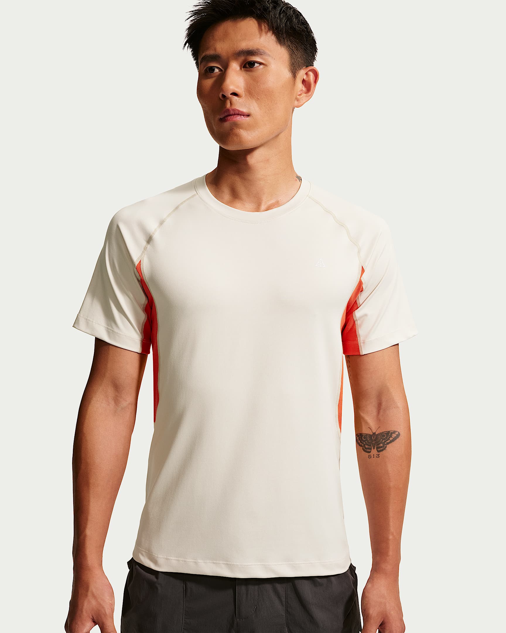 Nike ACG "Wildsee" Dri-FIT 男子速干修身短袖运动上衣 - 浅土褐/浅深红/山峰白