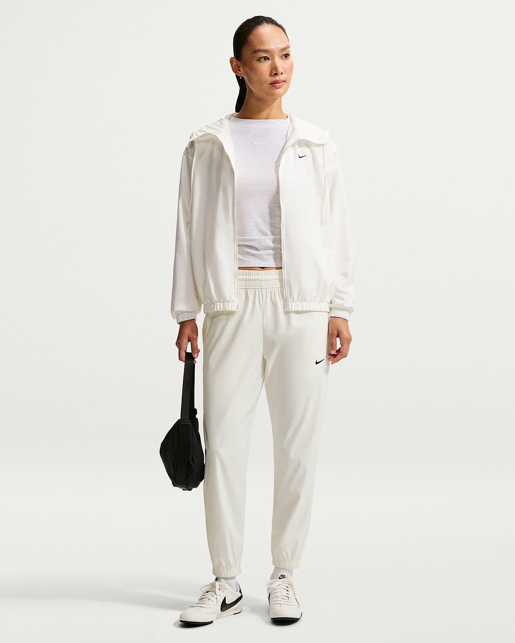 Nike Sportswear 女子弹性梭织九分裤 - 帆白/黑