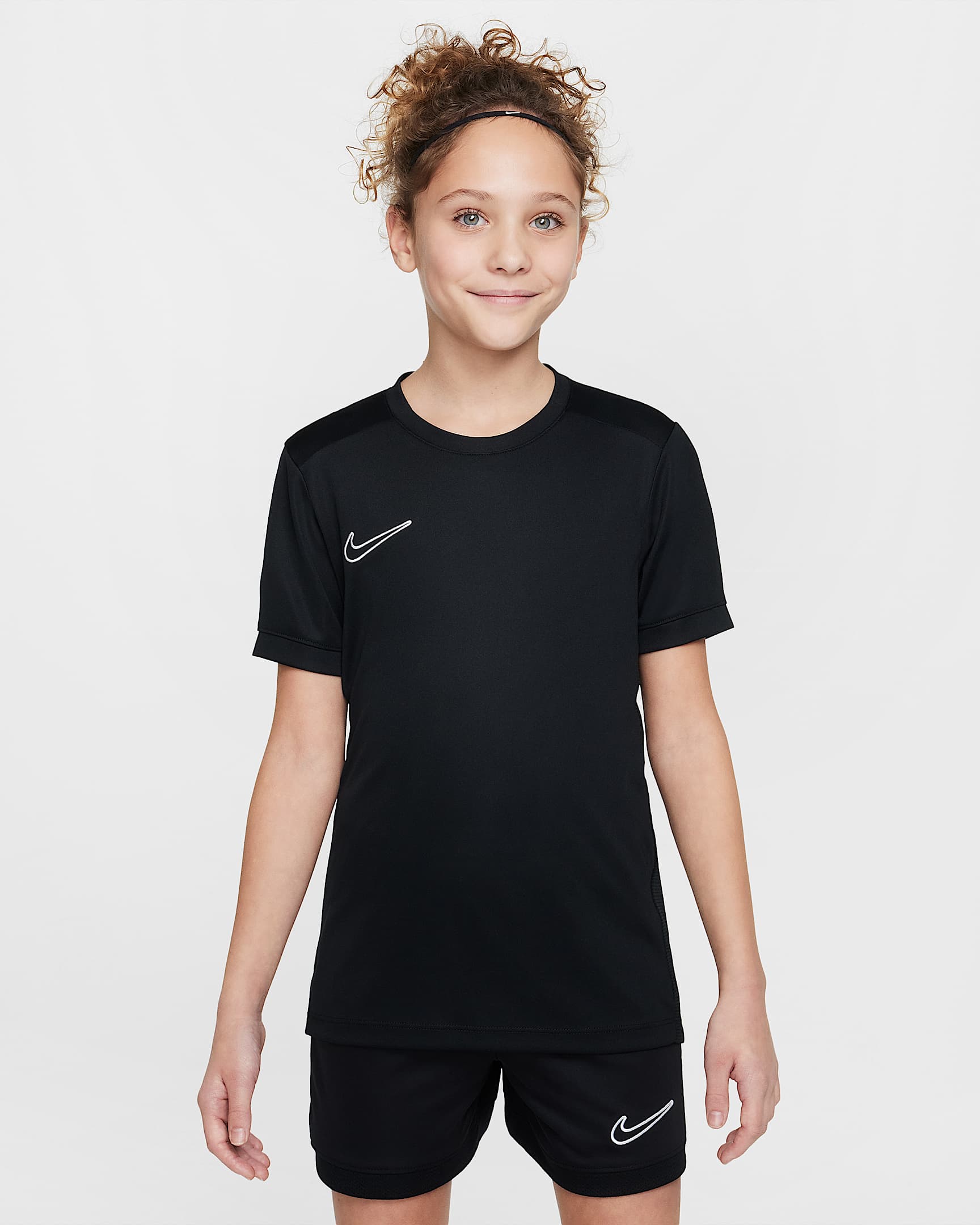 Nike Academy Dri-FIT 大童速干足球上衣 - 黑/黑/白色/白色