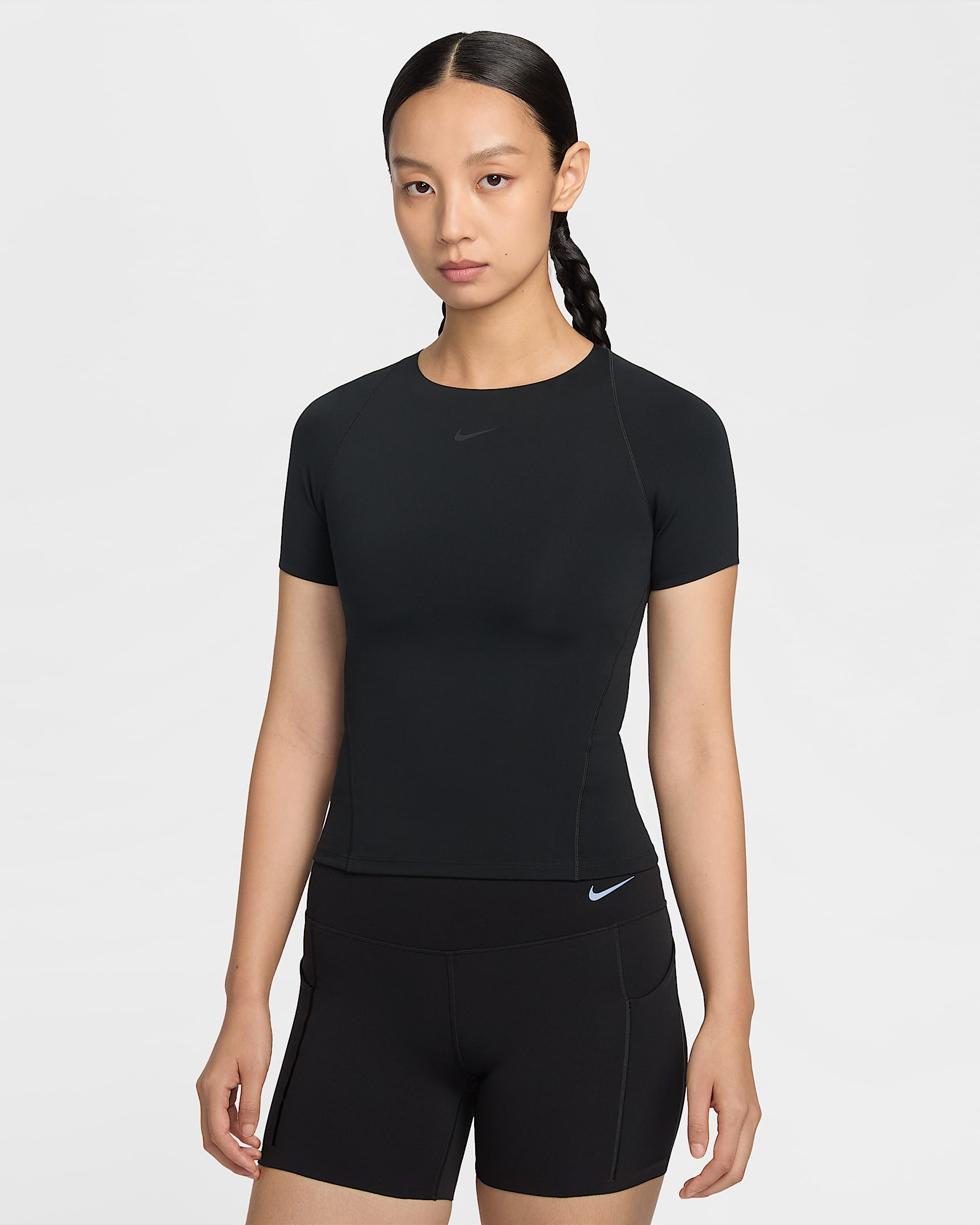 Nike Universa Dri-FIT 女子速干短袖上衣 - 黑/煤黑/暗烟灰