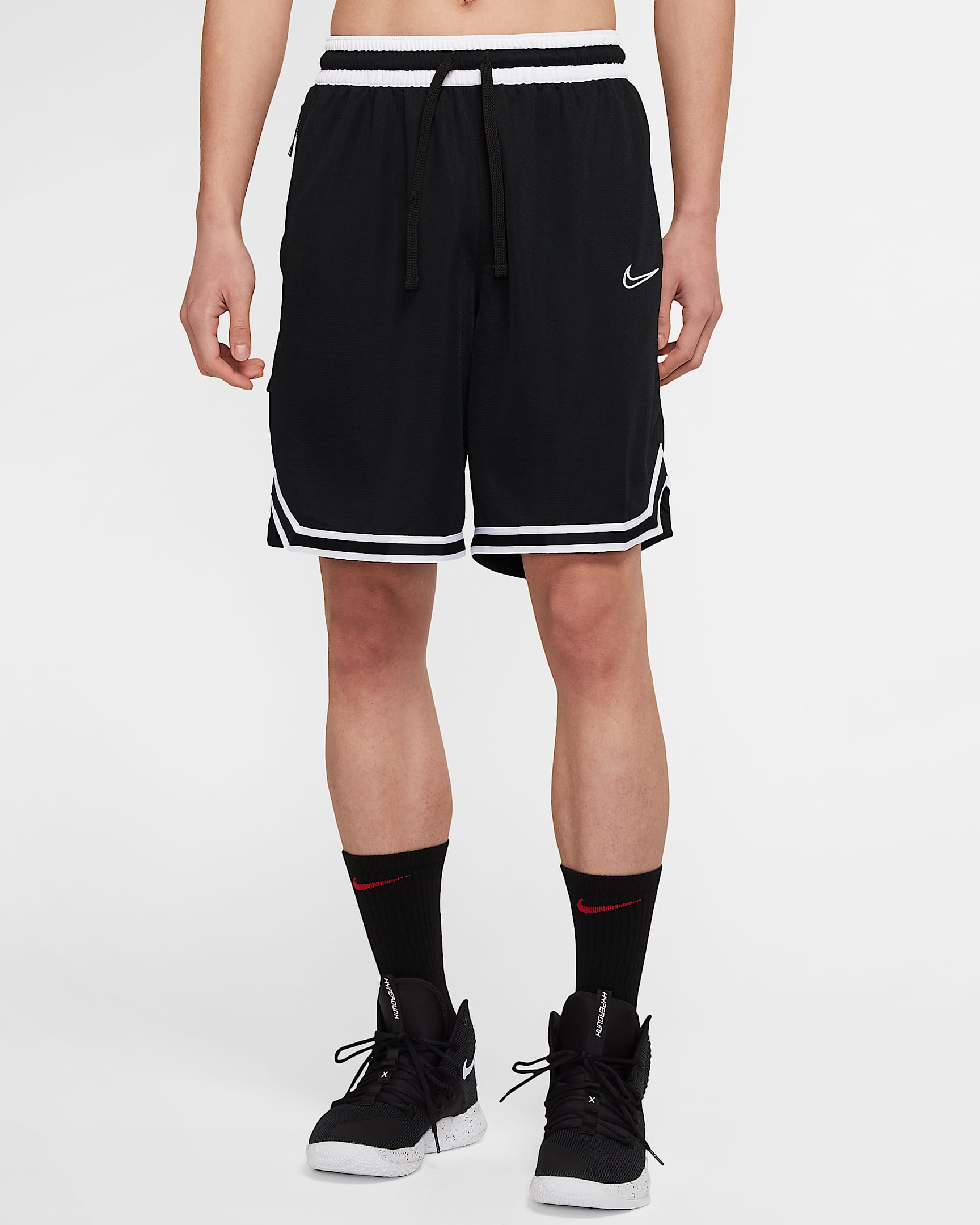 Nike Dri-FIT DNA 男子篮球短裤 - 黑/黑/白色