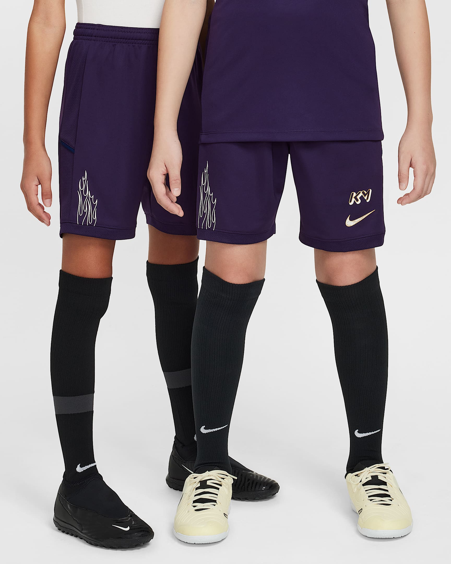 Kylian Mbappé Academy Dri-FIT 姆巴佩大童速干足球短裤 - 华丽紫/华丽紫/空间蓝/金属色