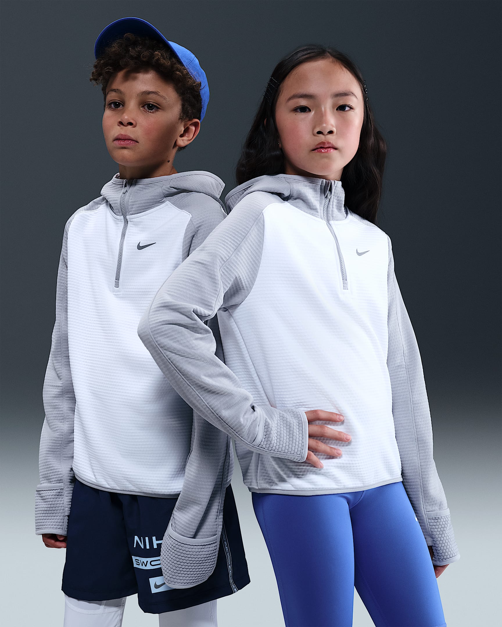 Nike Therma-FIT 大童加绒上衣 - 白色/浅烟灰