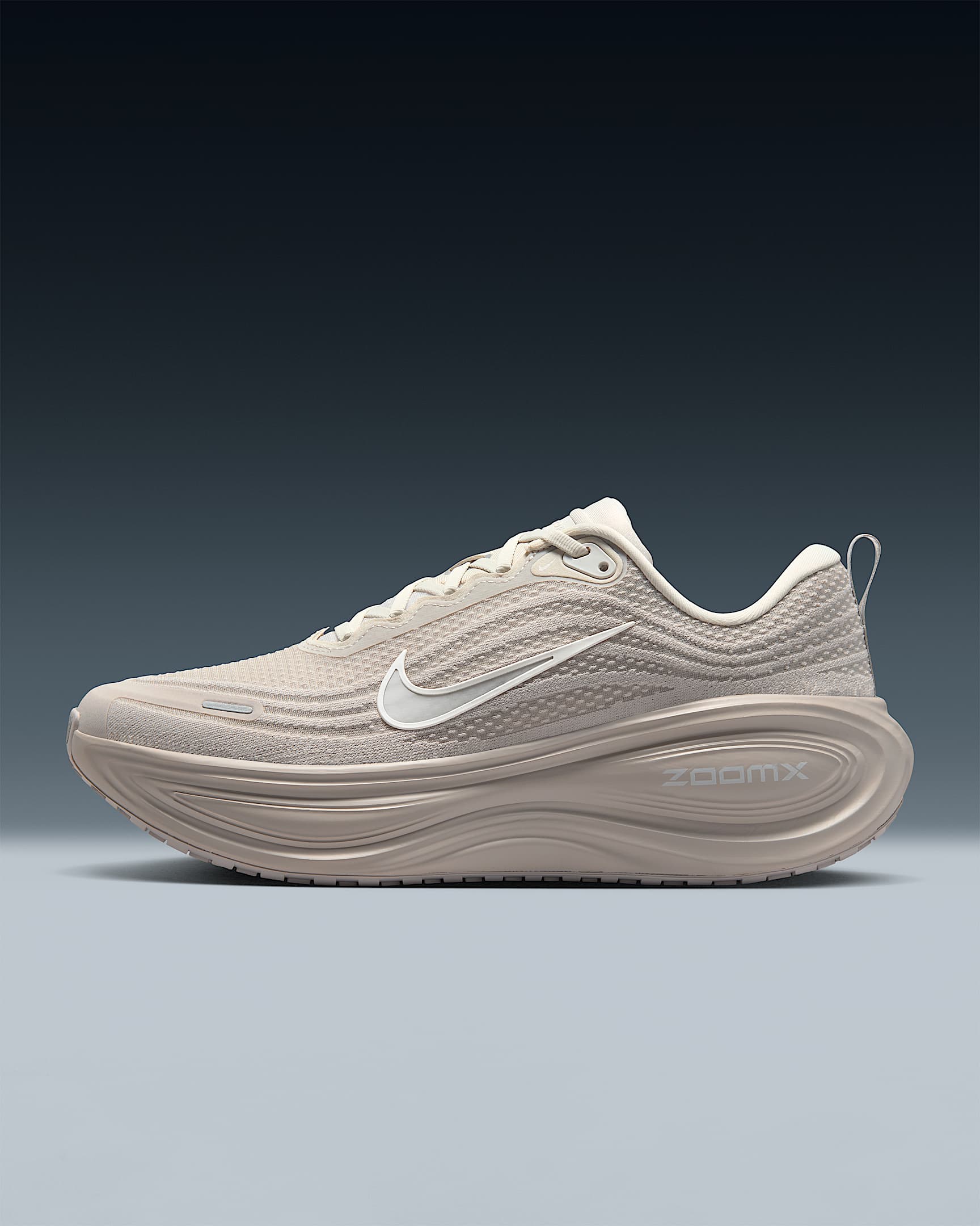 Nike Vomero Plus 耐克超级迈柔男子公路跑步鞋 - 浅骨色/浅铁矿石灰/金属银/幻影灰白