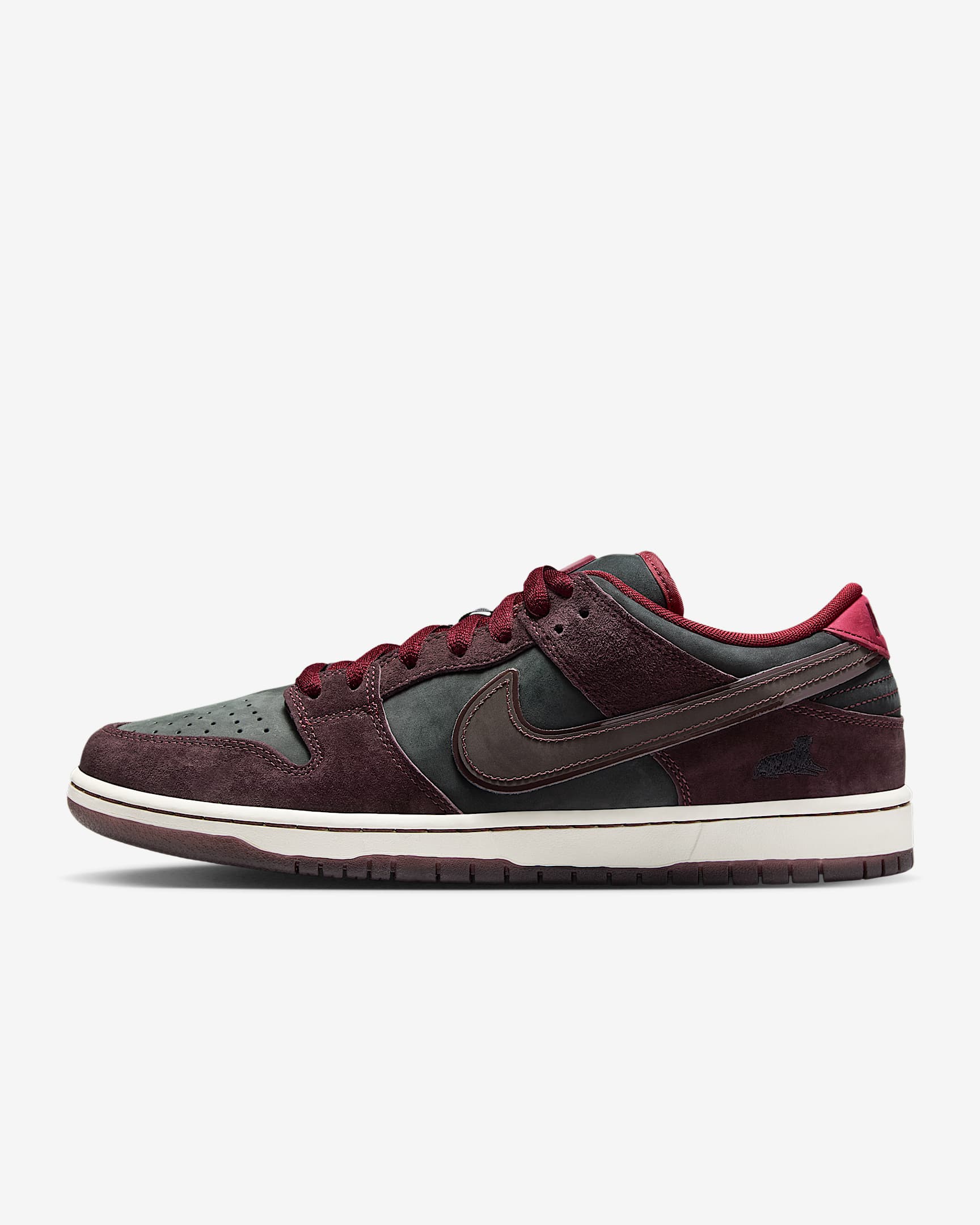 Nike SB Dunk Low Pro 男/女滑板鞋 - 红褐色/队红/帆白/暗甜菜根色