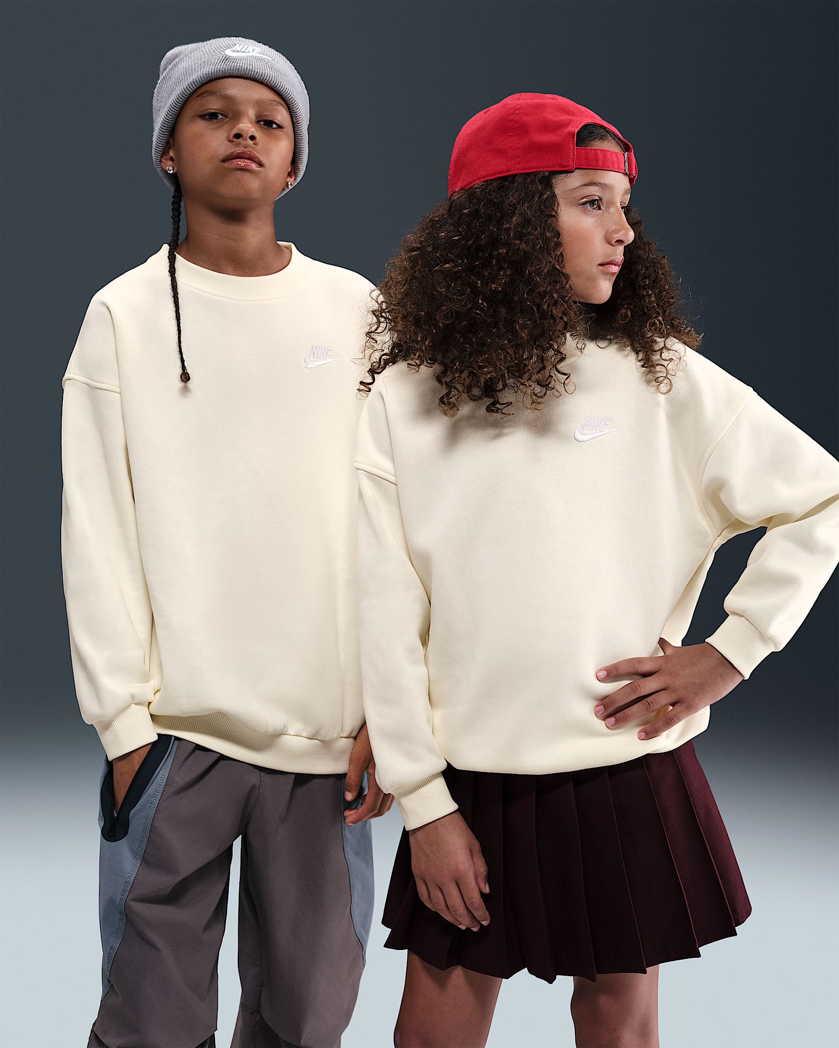 Nike Sportswear Club Fleece 大童 Oversize 风加绒运动衫 - 珍珠灰/珍珠灰/白色