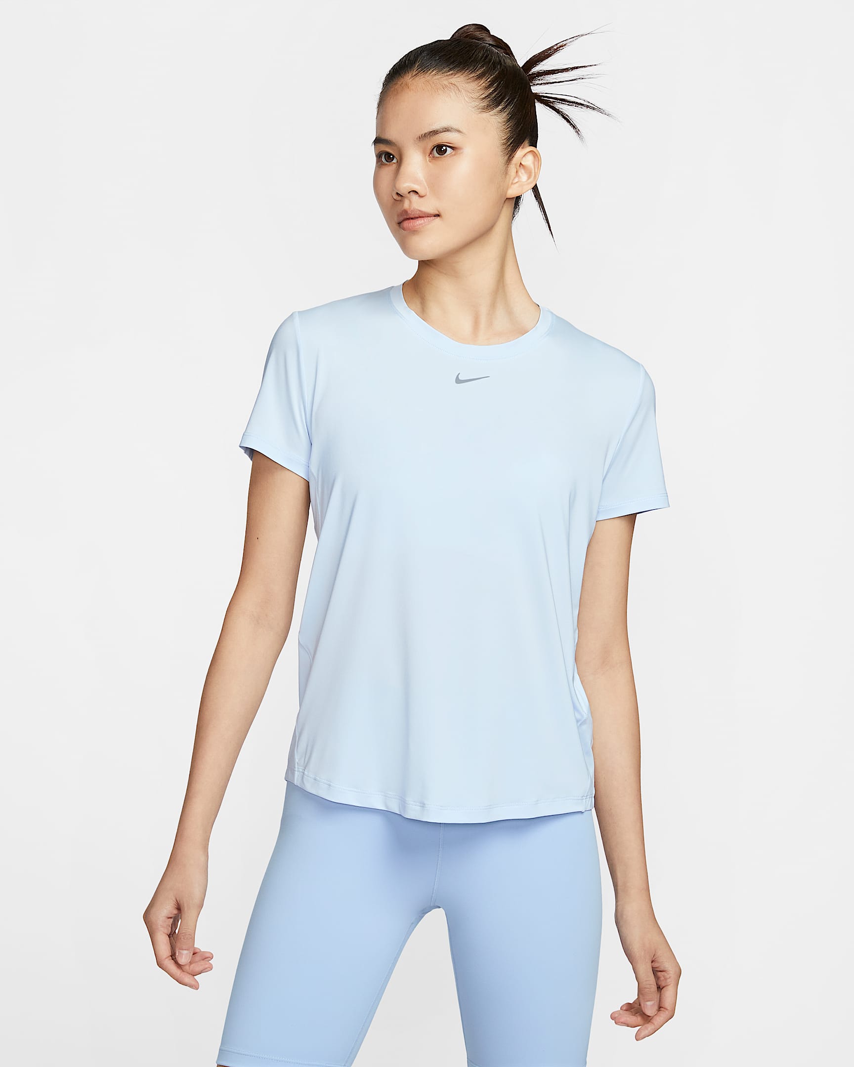 Nike One Classic Dri-FIT 女子透气速干经典款短袖上衣 - 紫蓝/黑