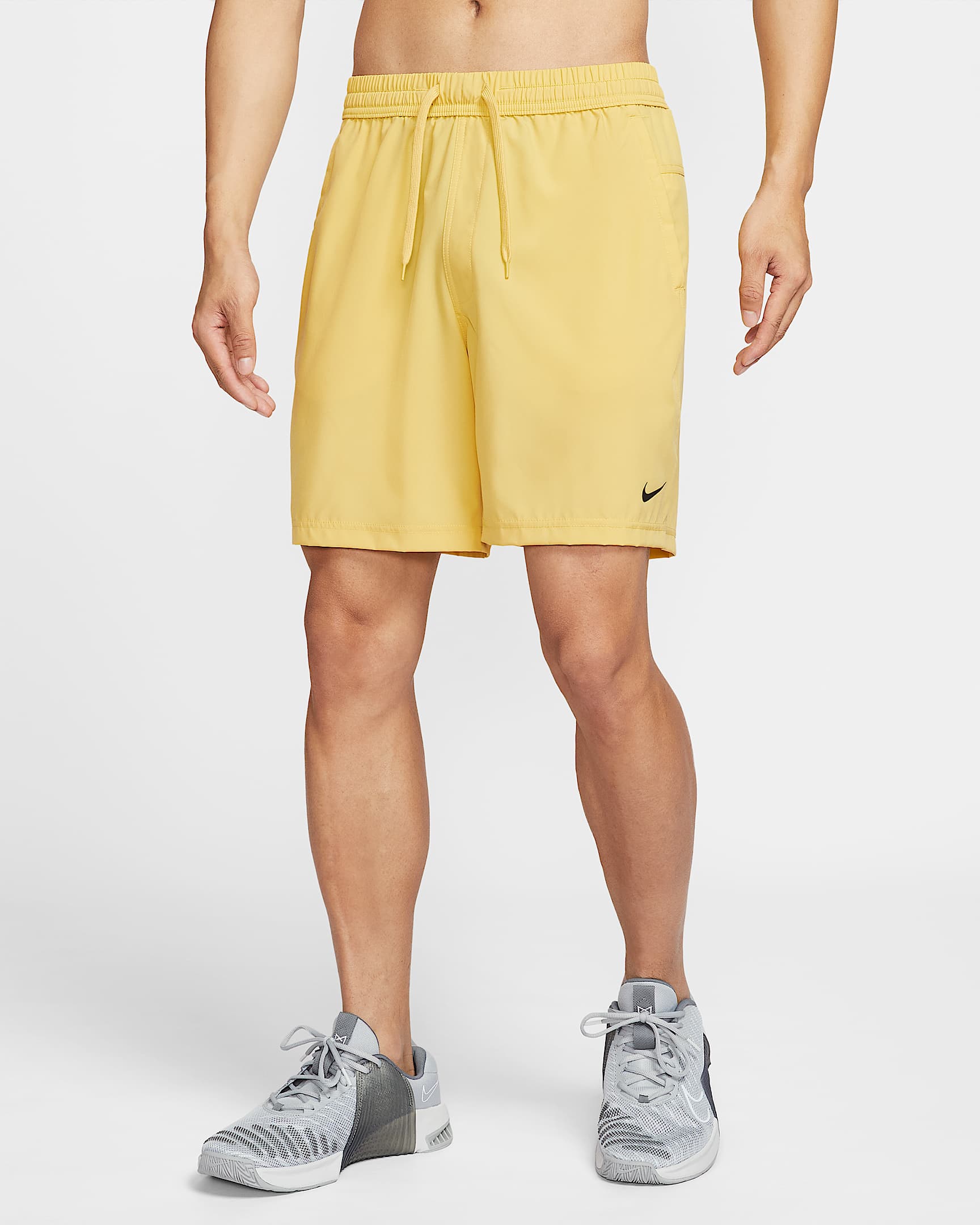 Nike Dri-FIT Form 男子速干百搭短裤(无衬裤) - 土星金/黑