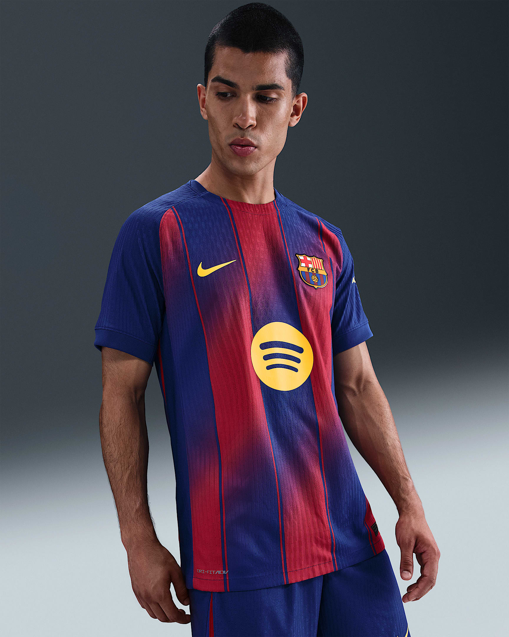 2025/26 赛季巴萨主场球员版 Nike Dri-FIT ADV 男子速干足球球衣 - 深宝蓝/深宝蓝/贵族红/中西金