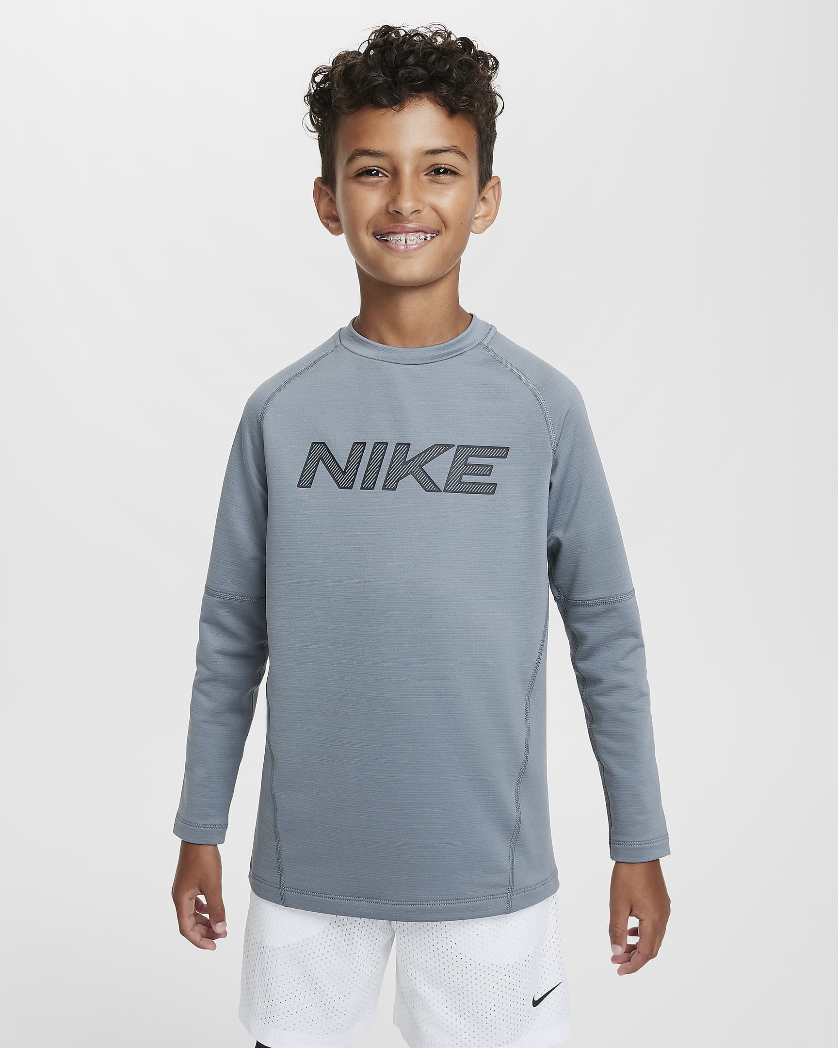 Nike Pro Dri-FIT 大童(男孩)速干薄绒轻微加厚长袖训练上衣 - 烟灰/黑