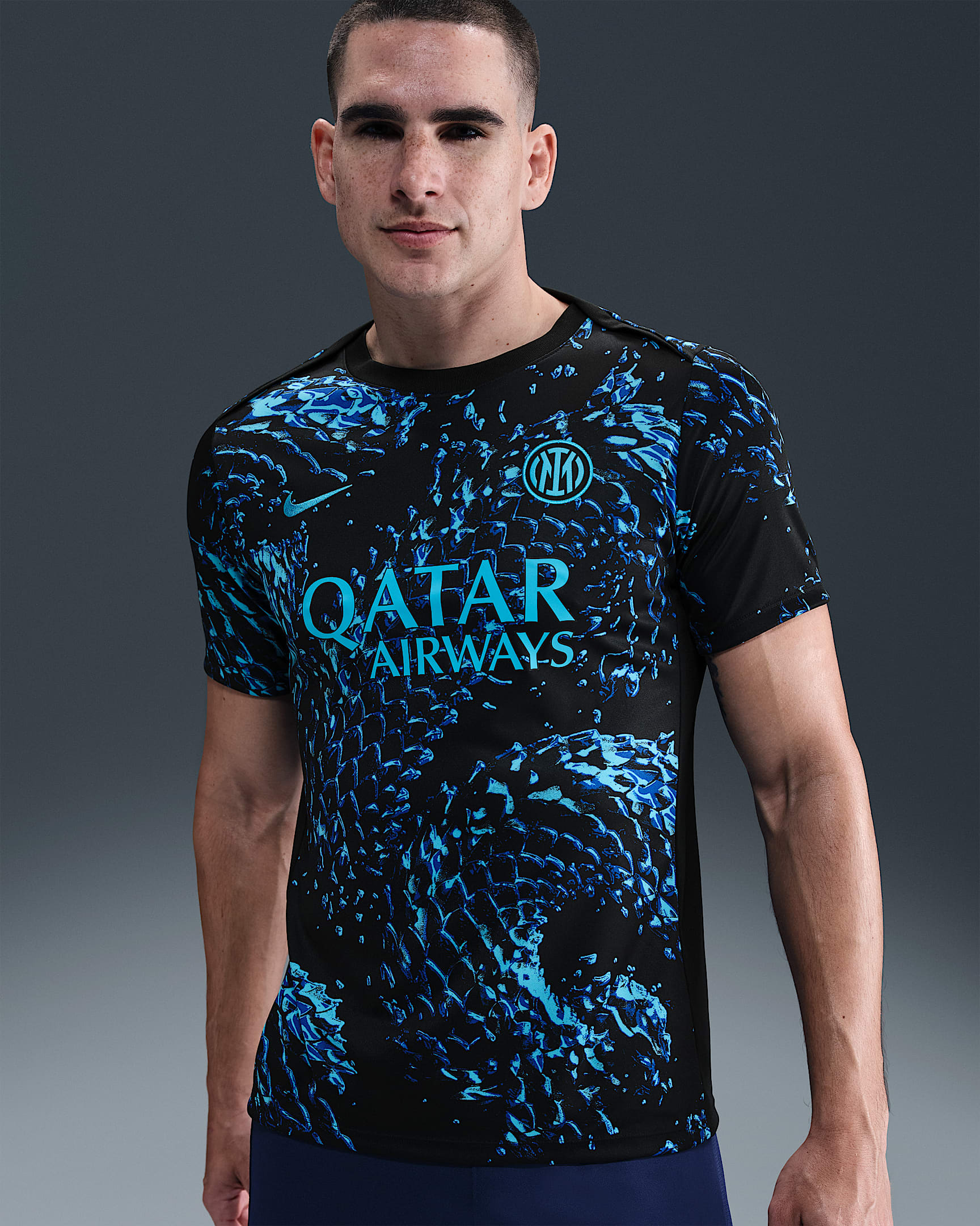 国际米兰足球俱乐部 Academy Pro Nike Dri-FIT 男子赛前速干短袖足球上衣 - 氯蓝/黑/氯蓝