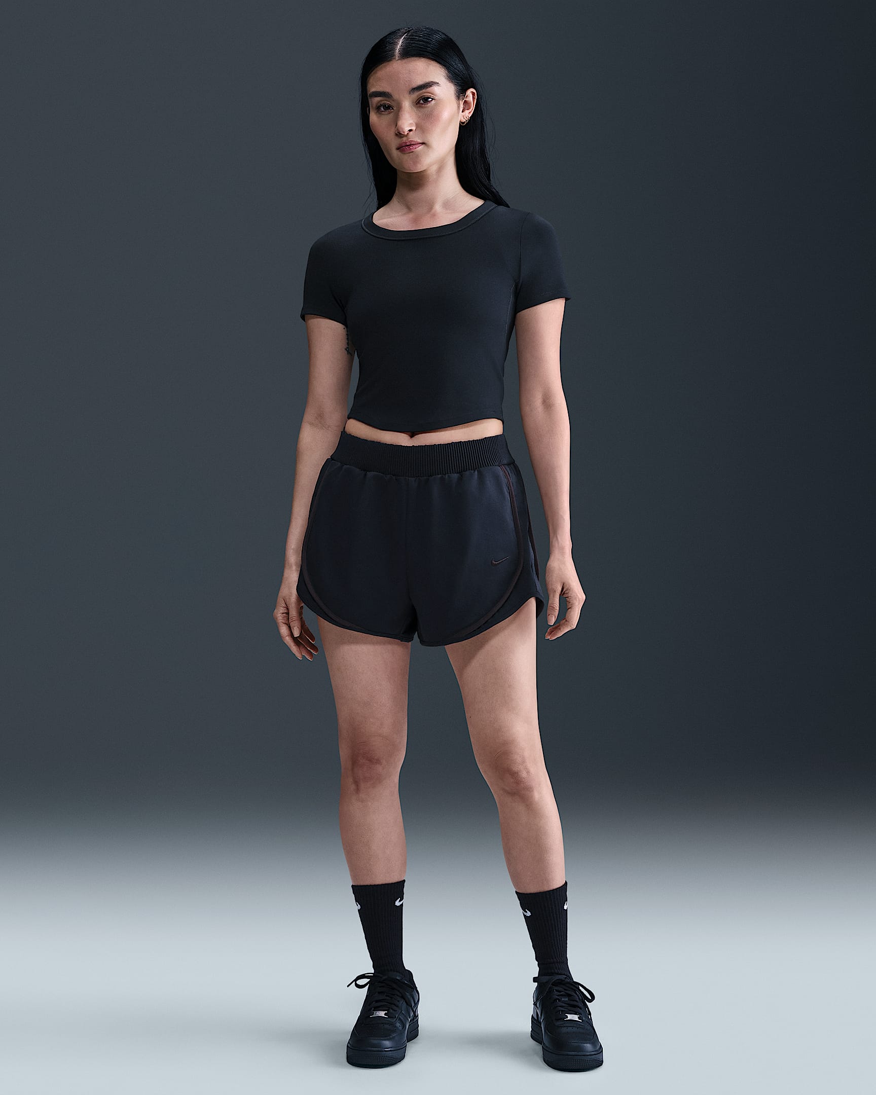 Nike Sportswear Collection 女子中腰斜纹短裤 - 黑/丝绒棕/丝绒棕
