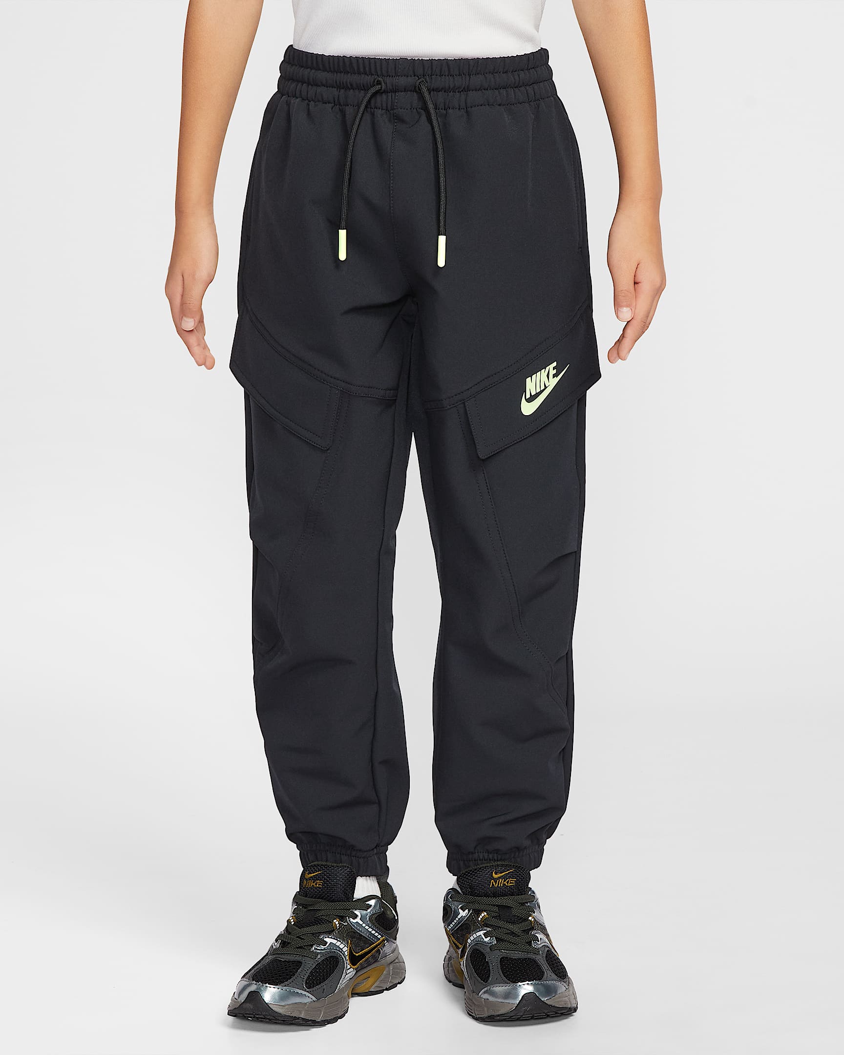 Nike Sportswear 幼童梭织薄绒里料工装长裤 - 黑