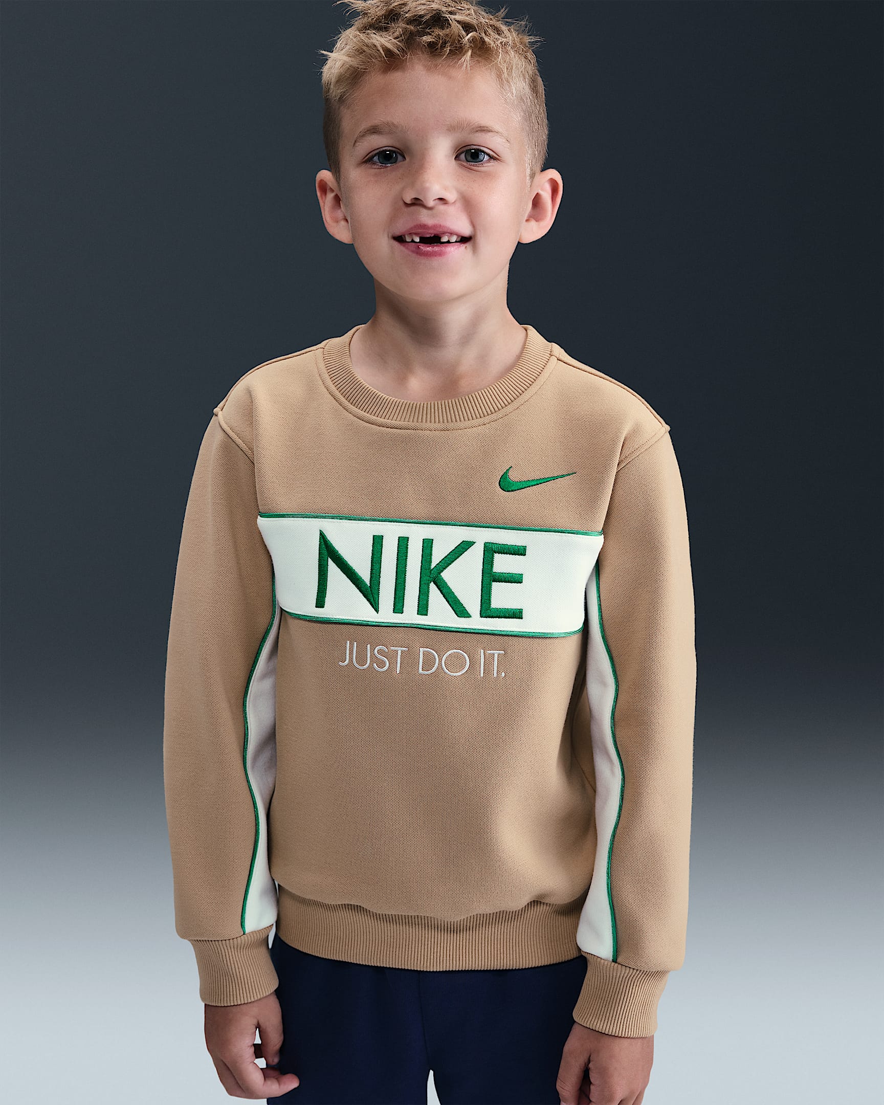 Nike.Net 幼童加绒圆领上衣 - 麻黄