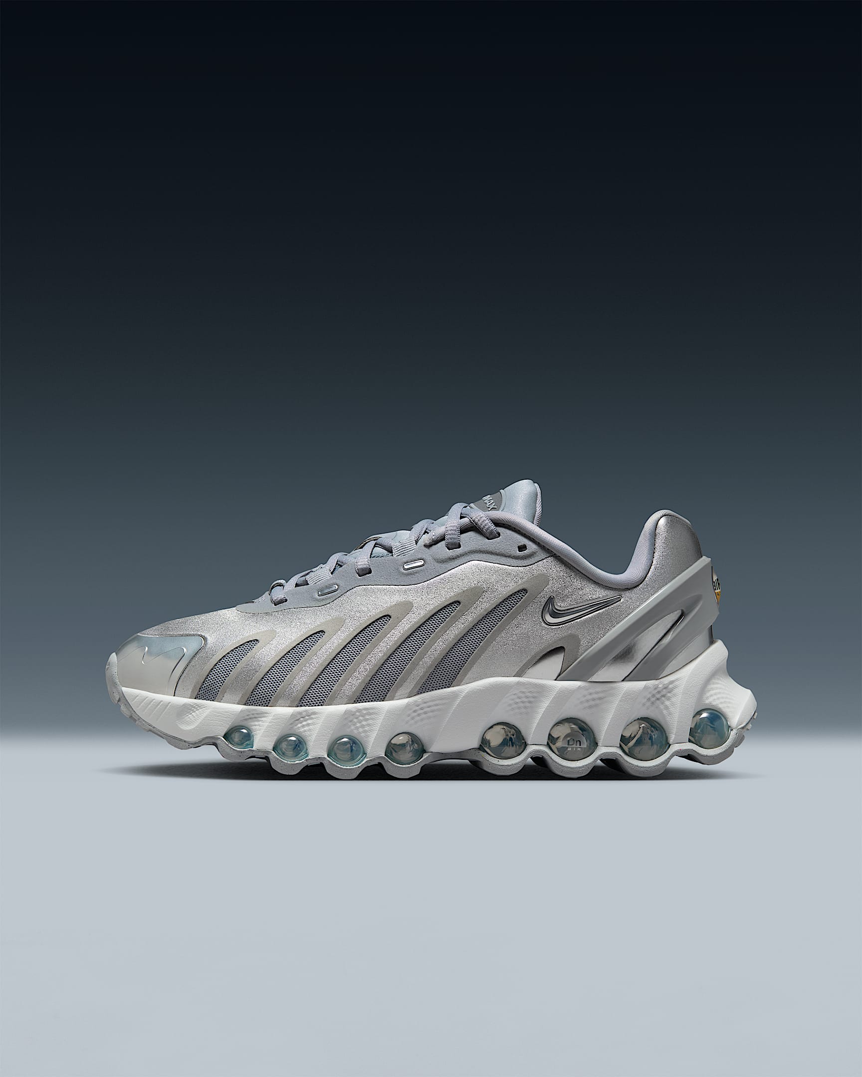 Nike Air Max Dn8 大童运动鞋 - 狼灰/米白/米白/金属银