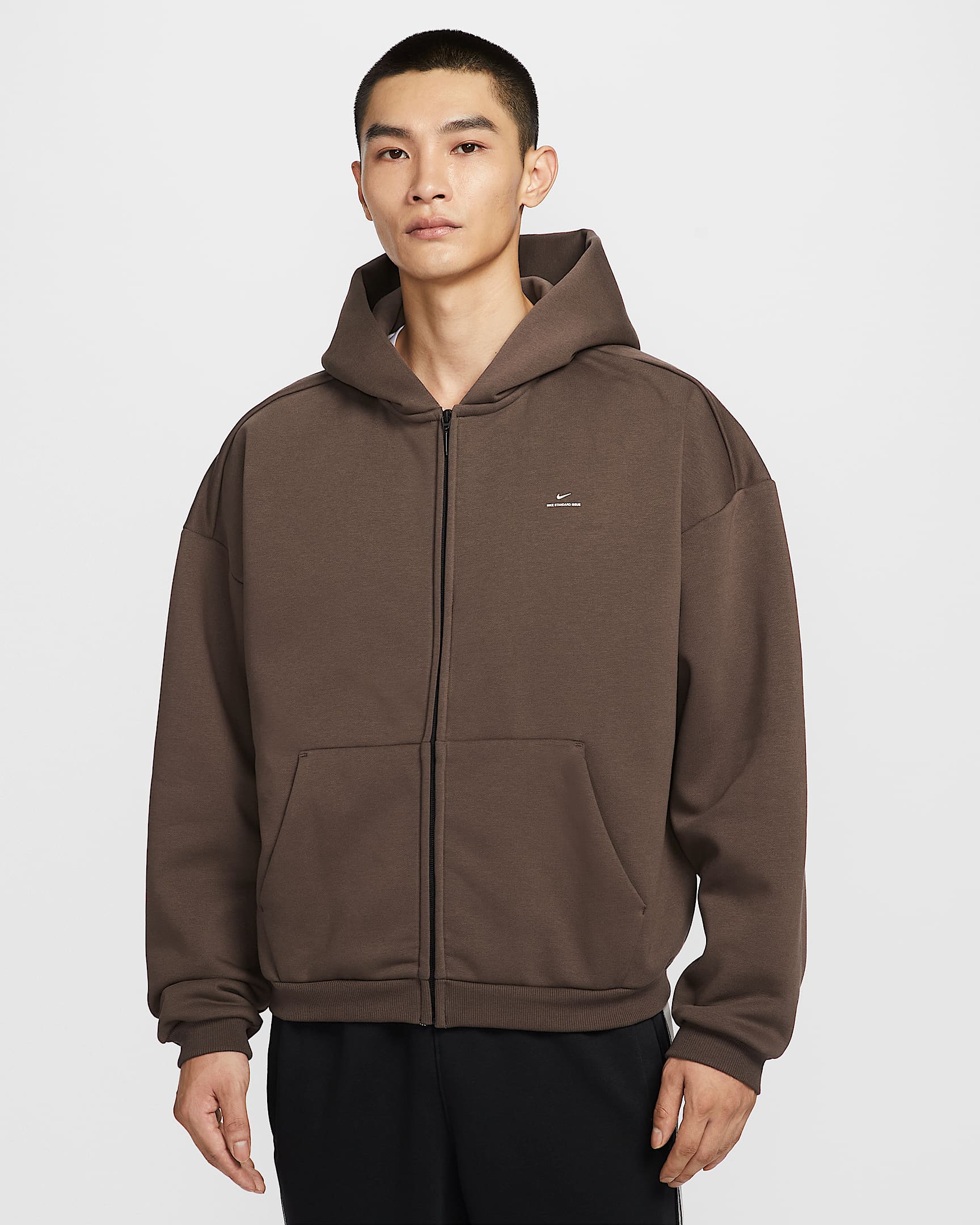 Nike Standard Issue Therma-FIT 男子全长拉链开襟加绒篮球连帽衫 - 巴洛克棕/淡象牙白