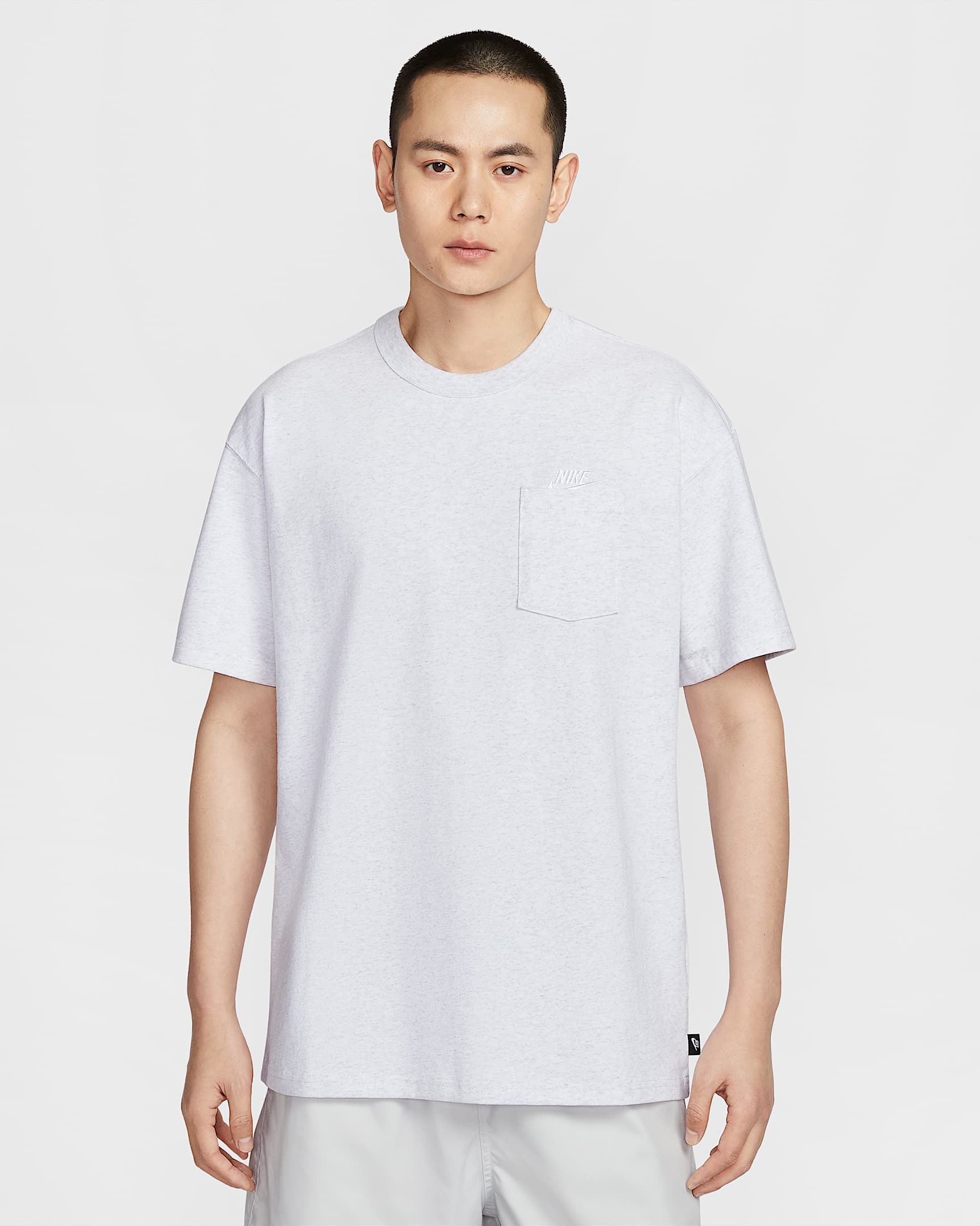 Nike Sportswear Premium Essentials 男子口袋T恤 - 调色桦树色