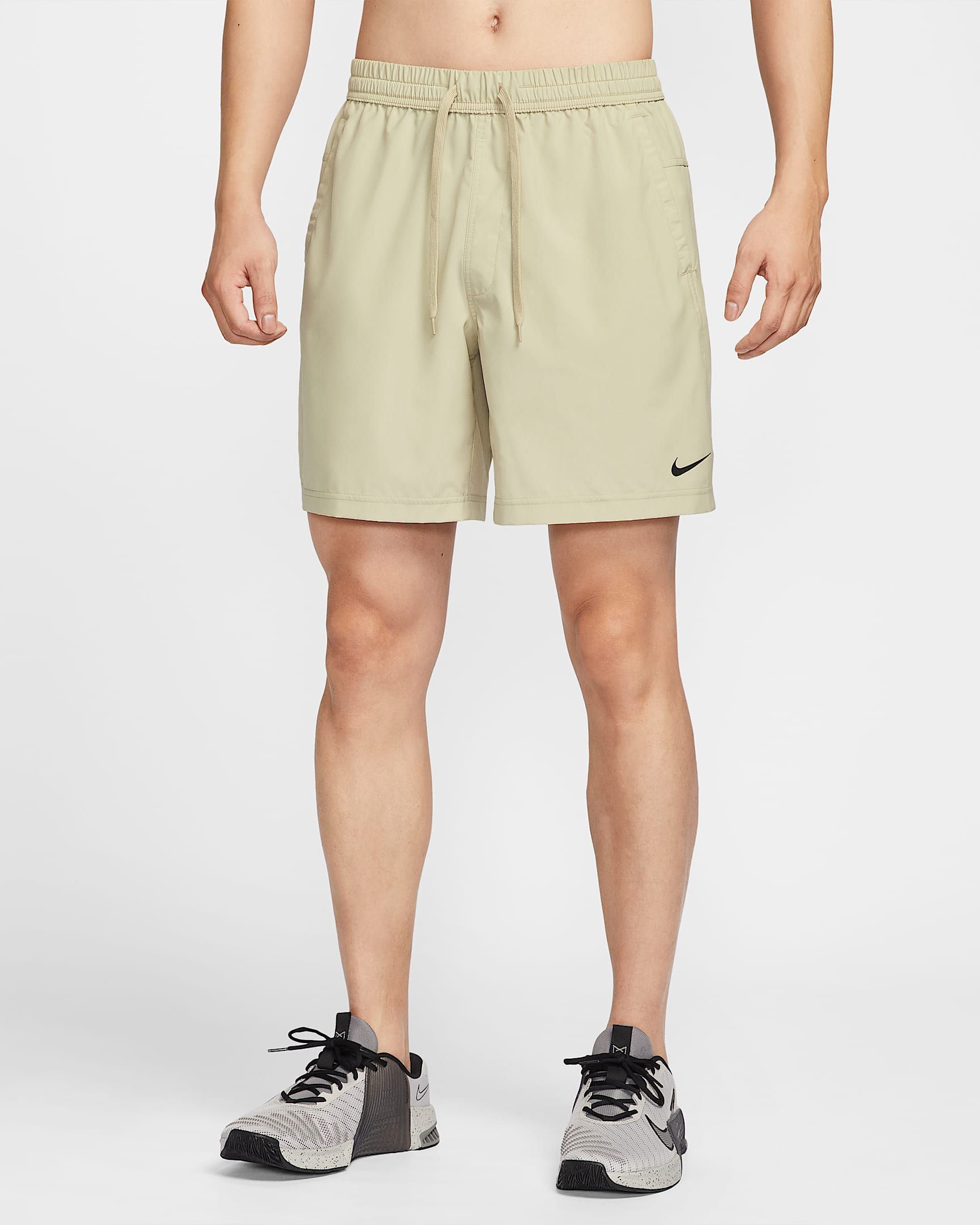 Nike Dri-FIT Form 男子速干百搭短裤(无衬裤) - 沙漠卡其/黑
